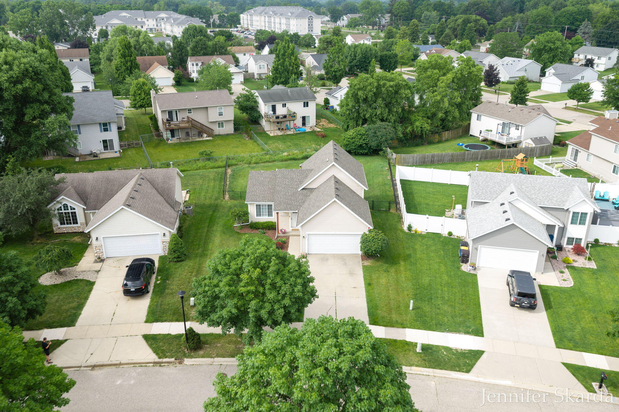 3054 Woodglen Street NW Grand Rapids MI 49504