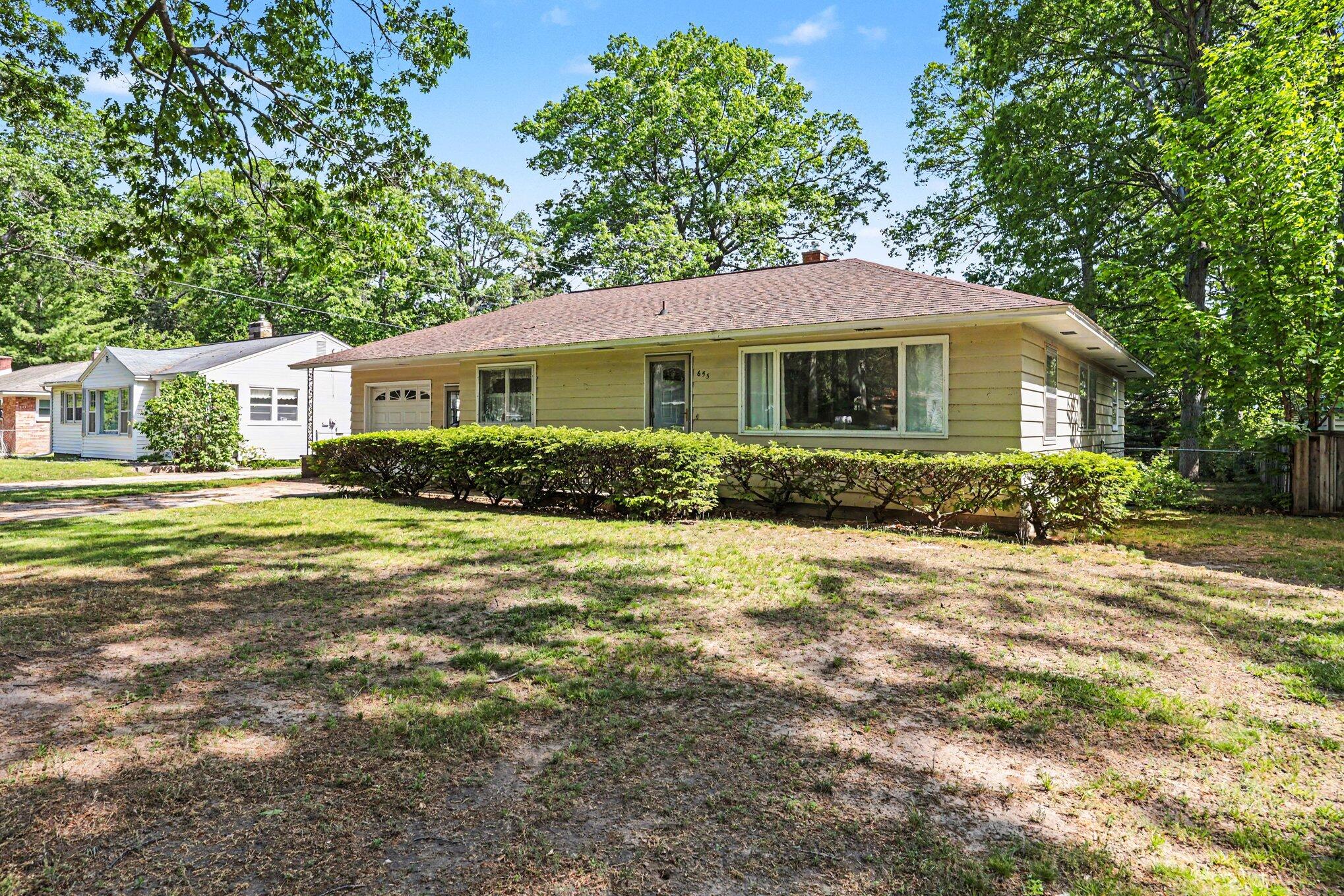 655 Wendover Boulevard Muskegon MI 49441