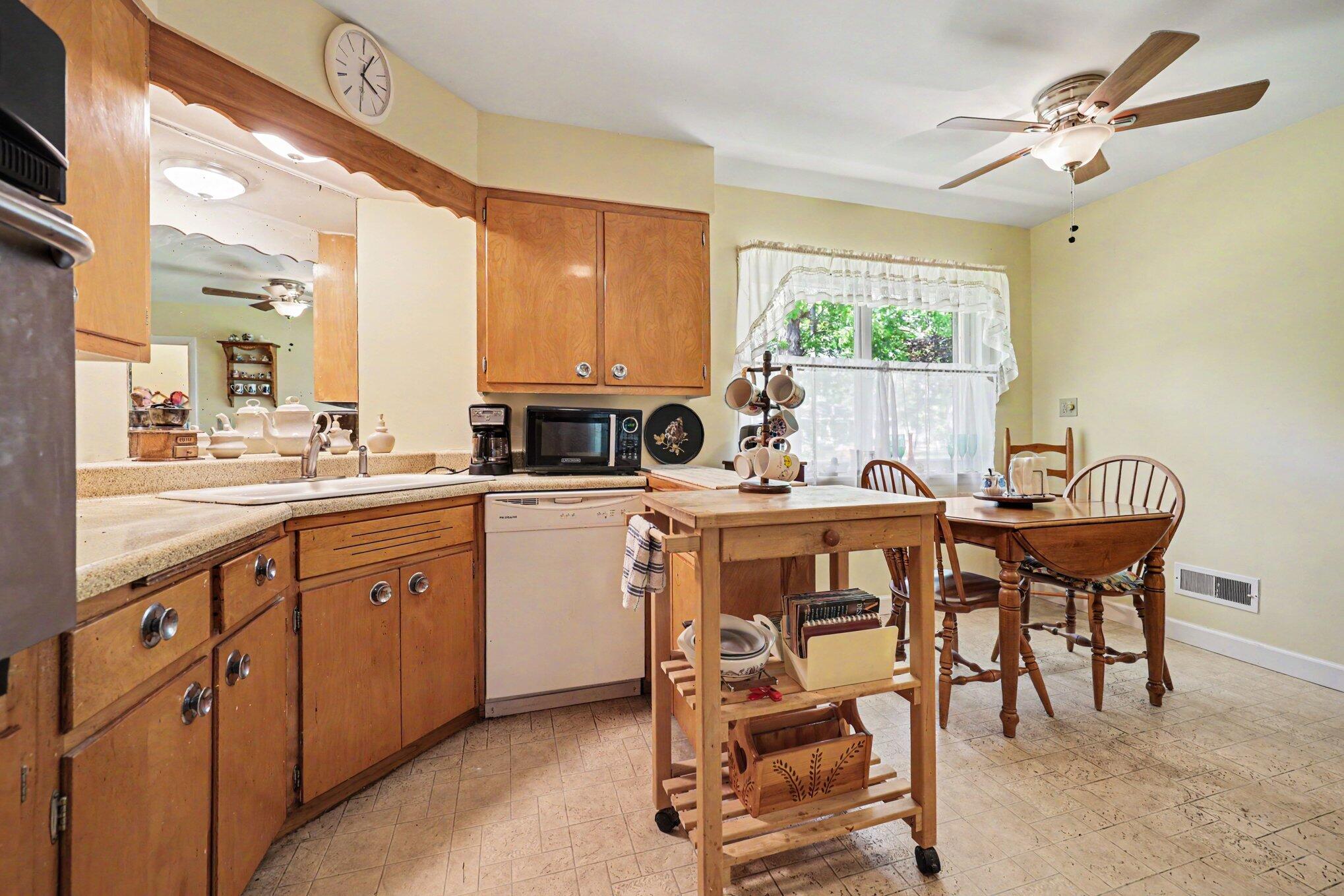 655 Wendover Boulevard Muskegon MI 49441