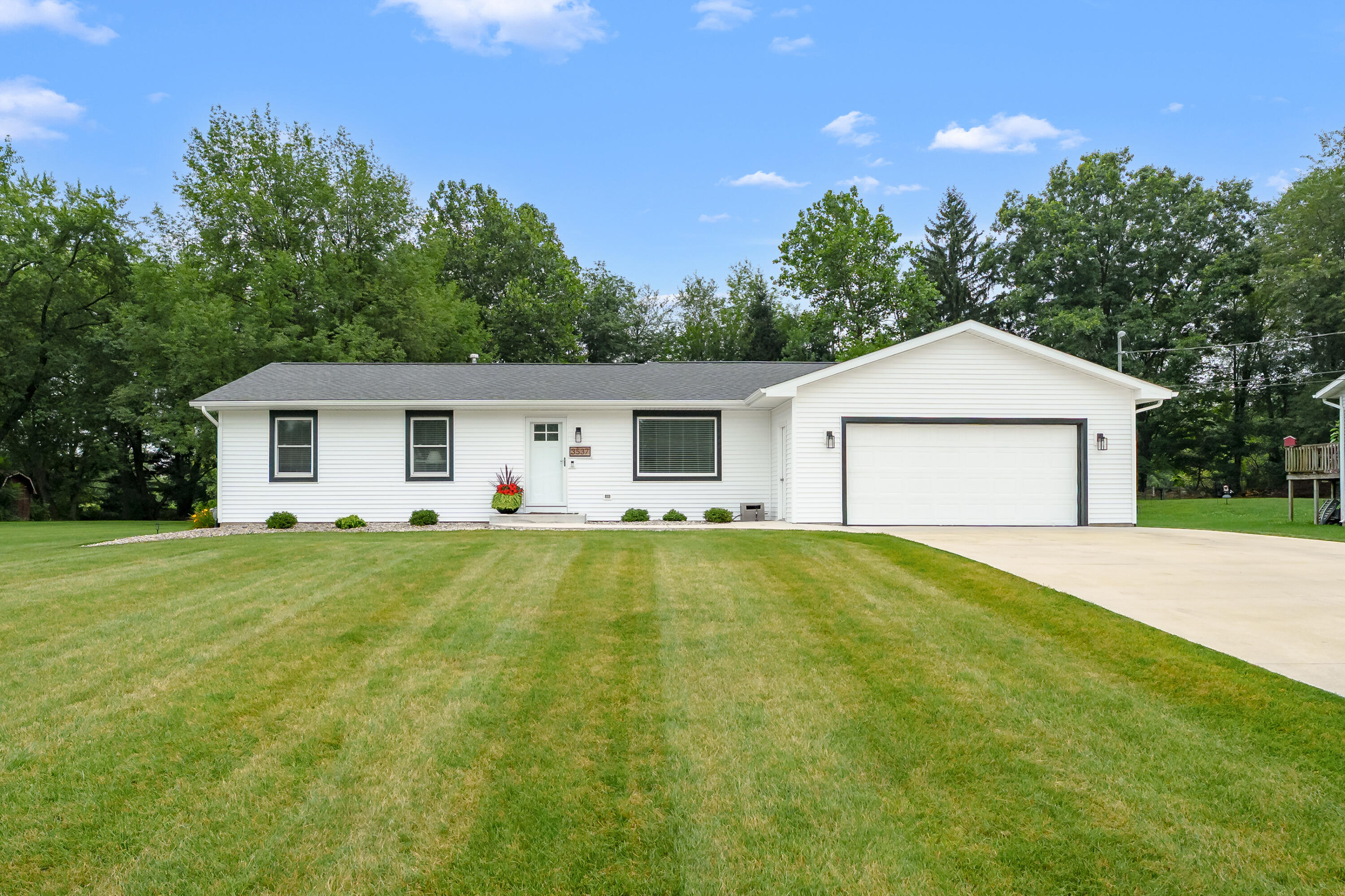 3537 Thornhill Avenue Kalamazoo MI 49004