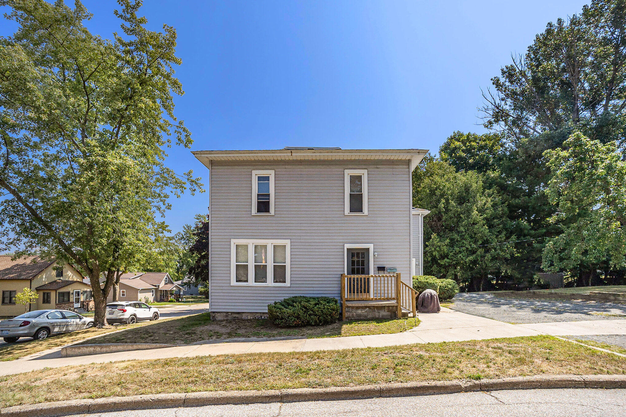 602 Fifth Street Ludington MI 49431