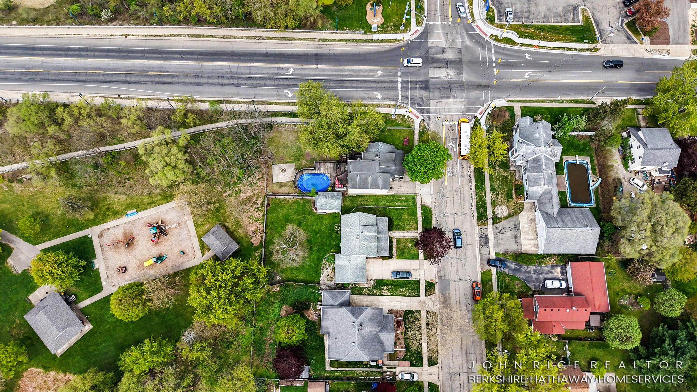 107 S Main Street Rockford MI 49341