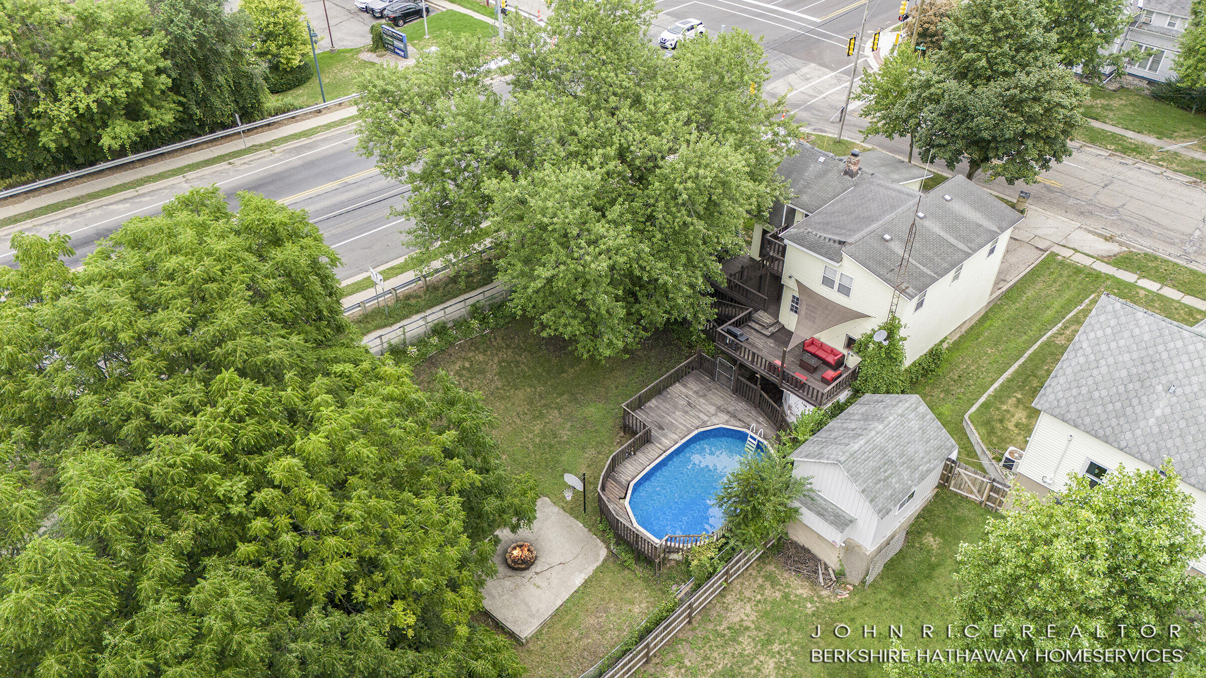 107 S Main Street Rockford MI 49341