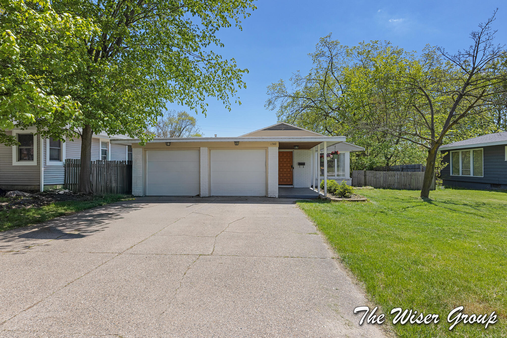 1742 Boston Street SE Grand Rapids MI 49506