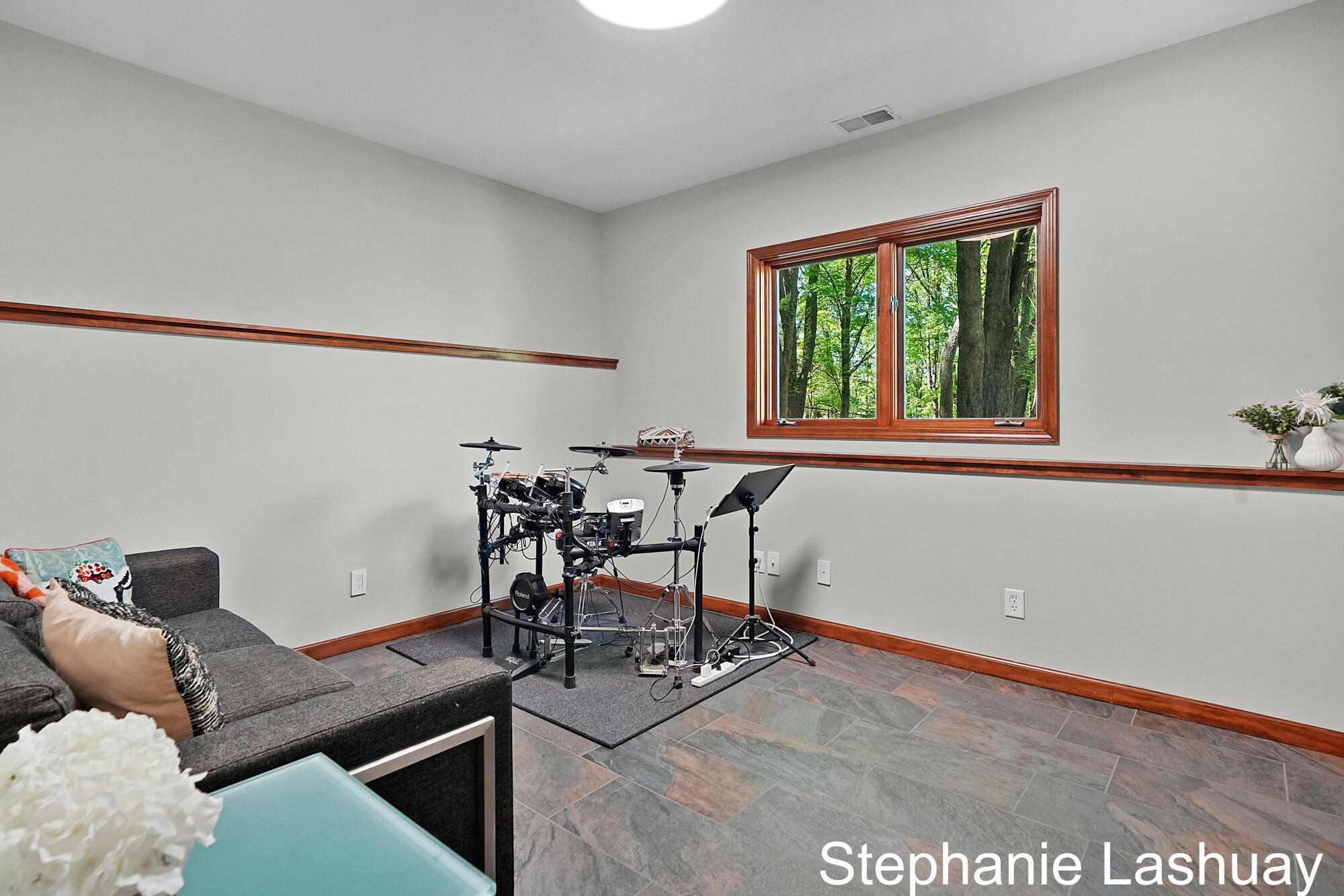 3599 11 Mile Road NE Rockford MI 49341