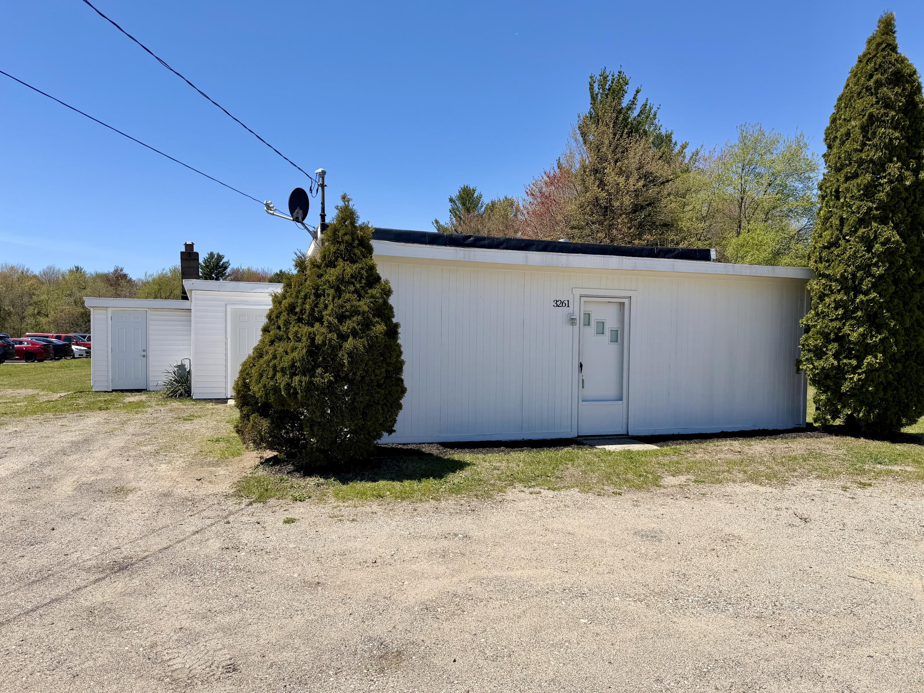 3261 Whitehall Road Muskegon MI 49445