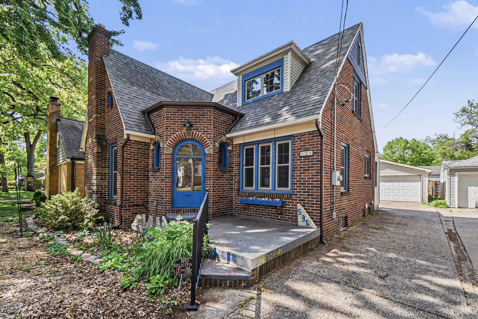535 Mulford Drive SE Grand Rapids MI 49507