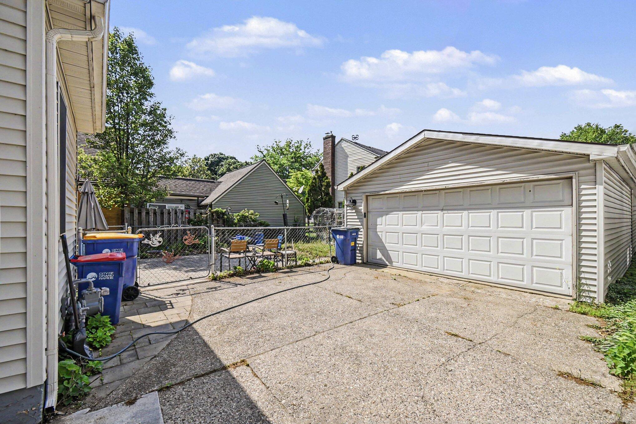 535 Mulford Drive SE Grand Rapids MI 49507