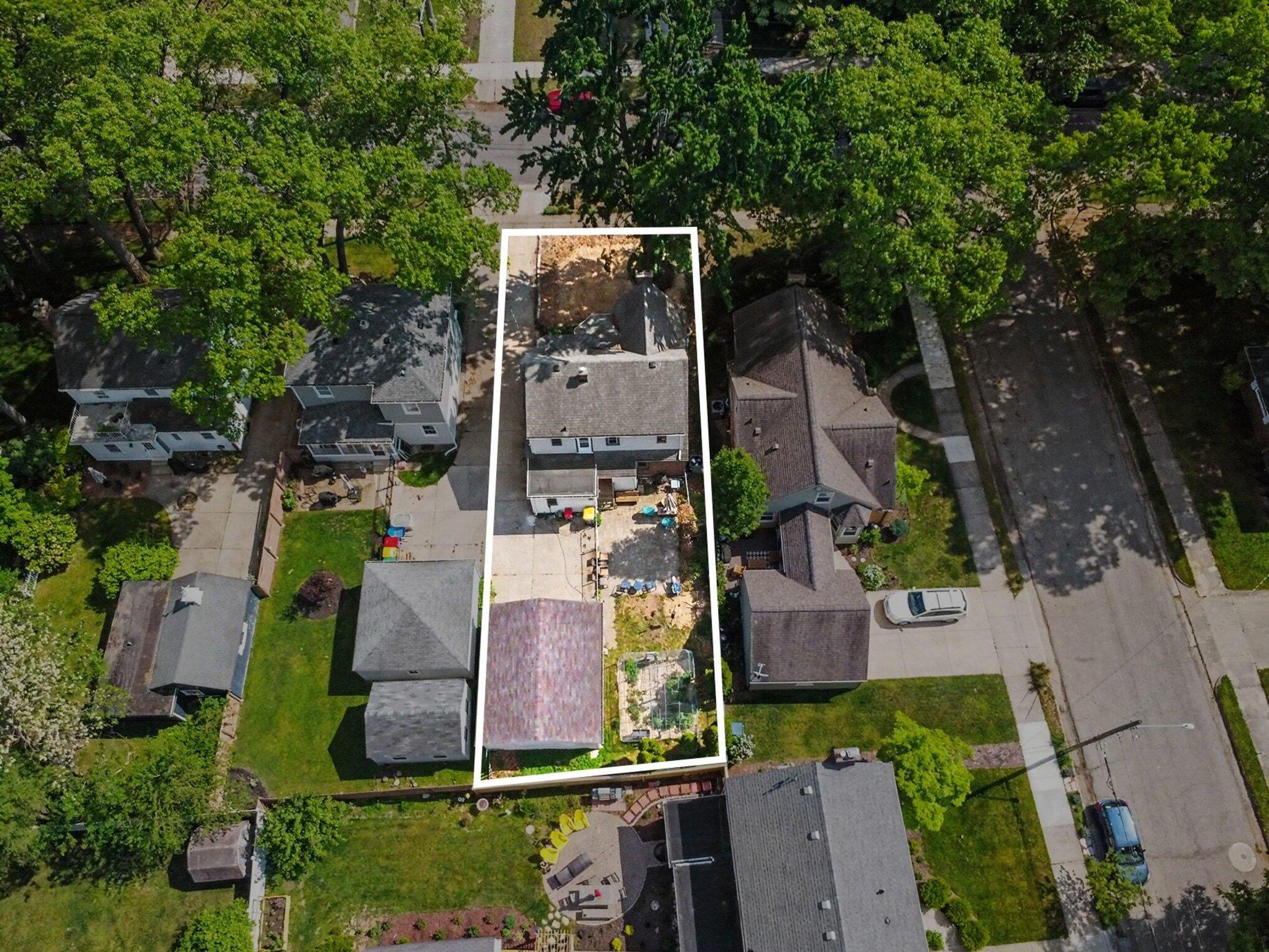 535 Mulford Drive SE Grand Rapids MI 49507