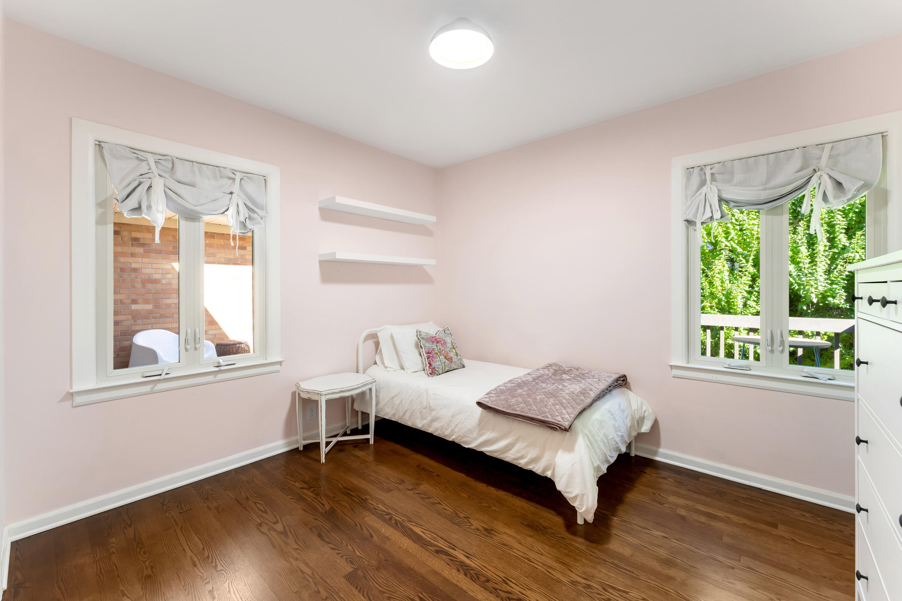 1426 Lake Grove Avenue SE East Grand Rapids MI 49506