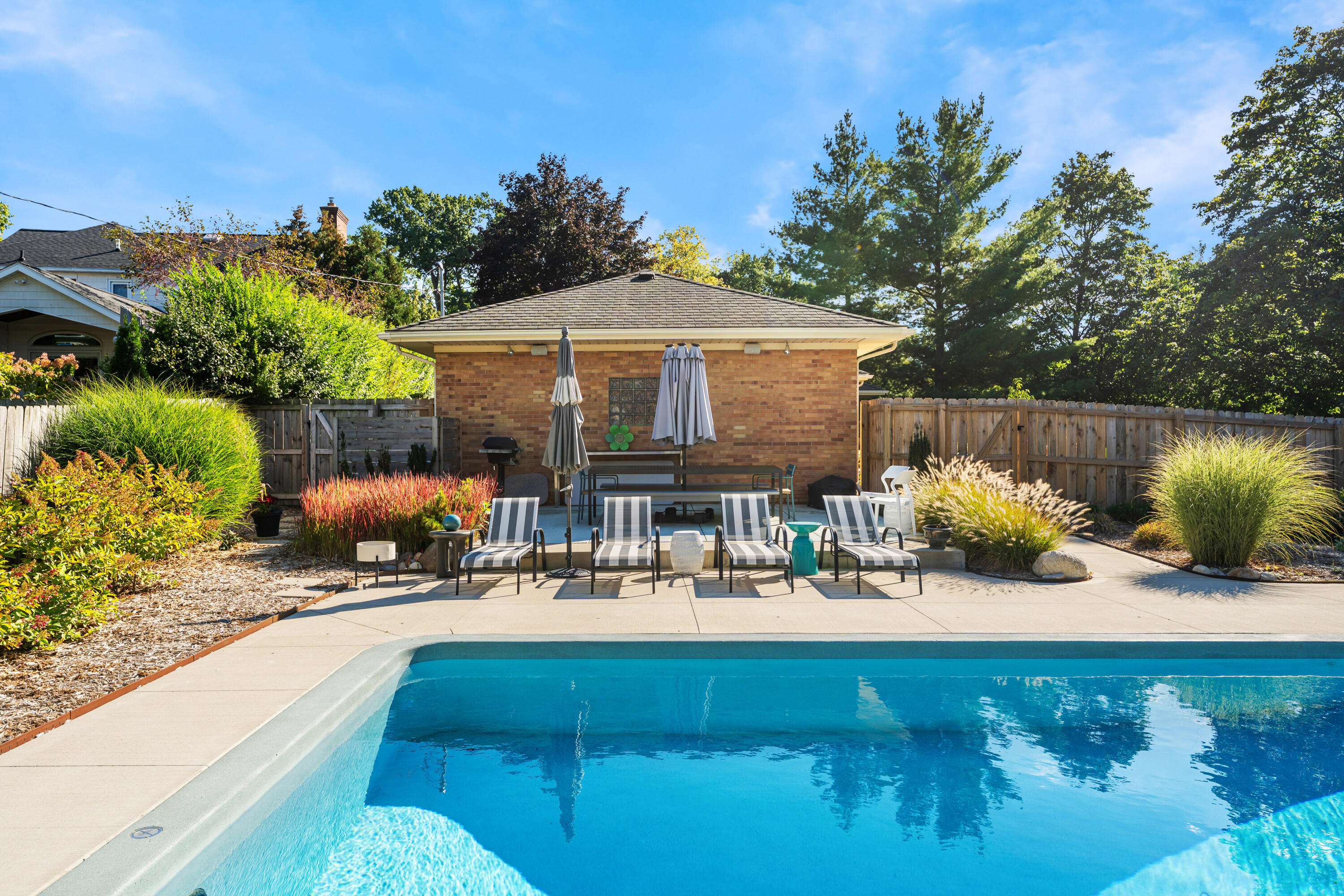 1426 Lake Grove Avenue SE East Grand Rapids MI 49506