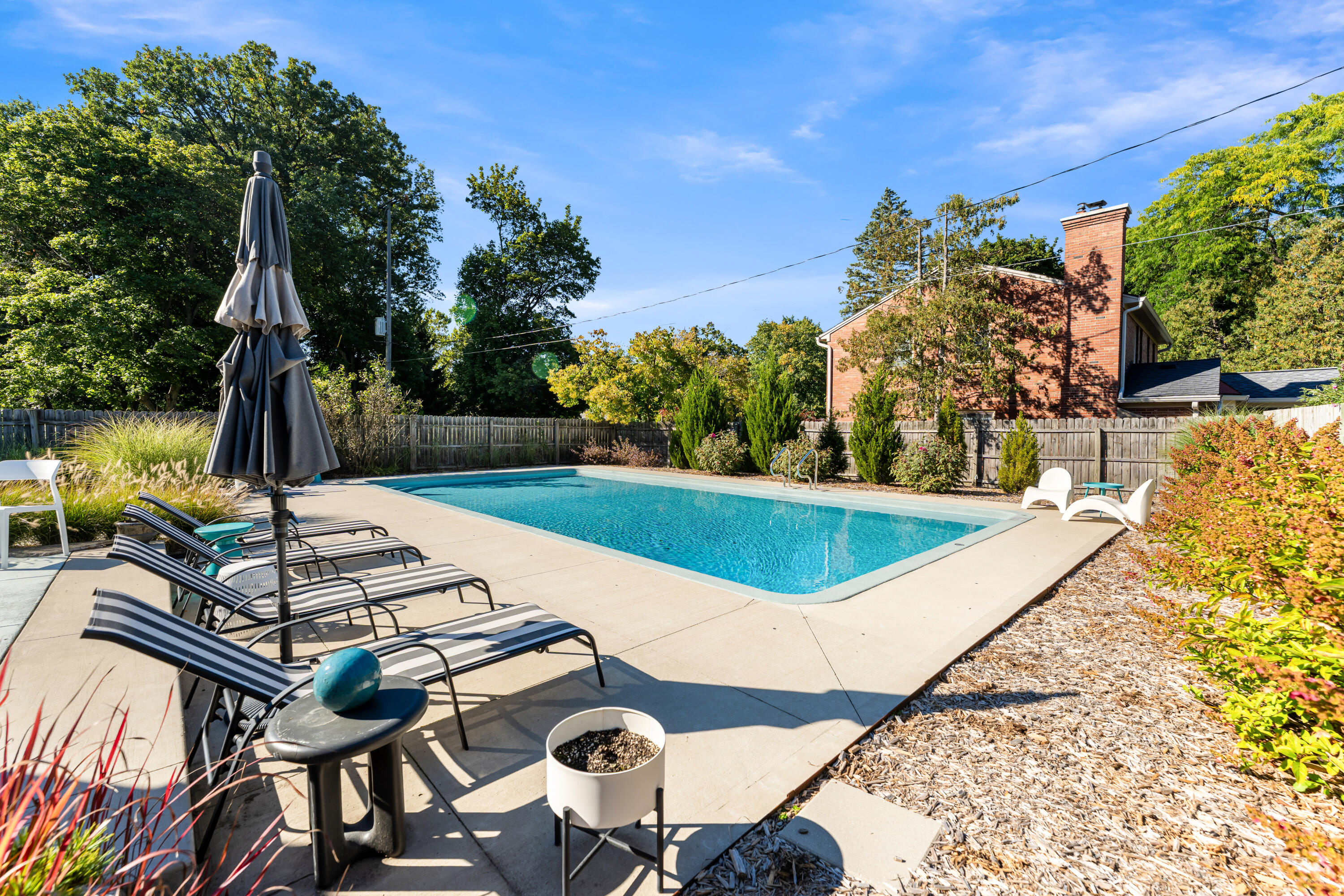 1426 Lake Grove Avenue SE East Grand Rapids MI 49506