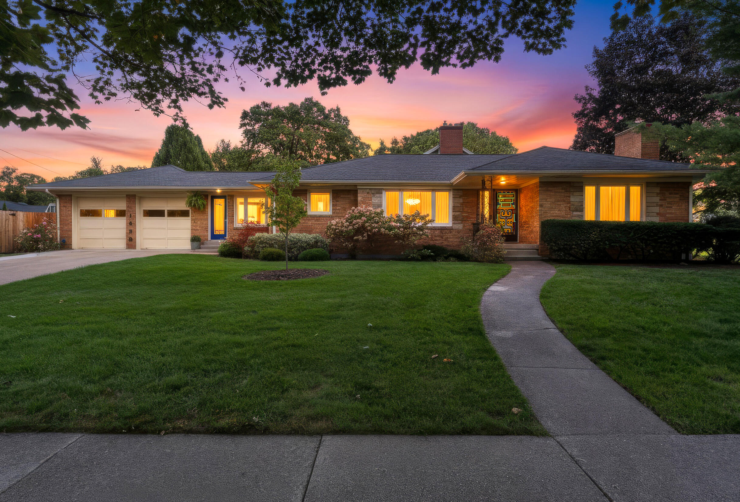 1426 Lake Grove Avenue SE East Grand Rapids MI 49506