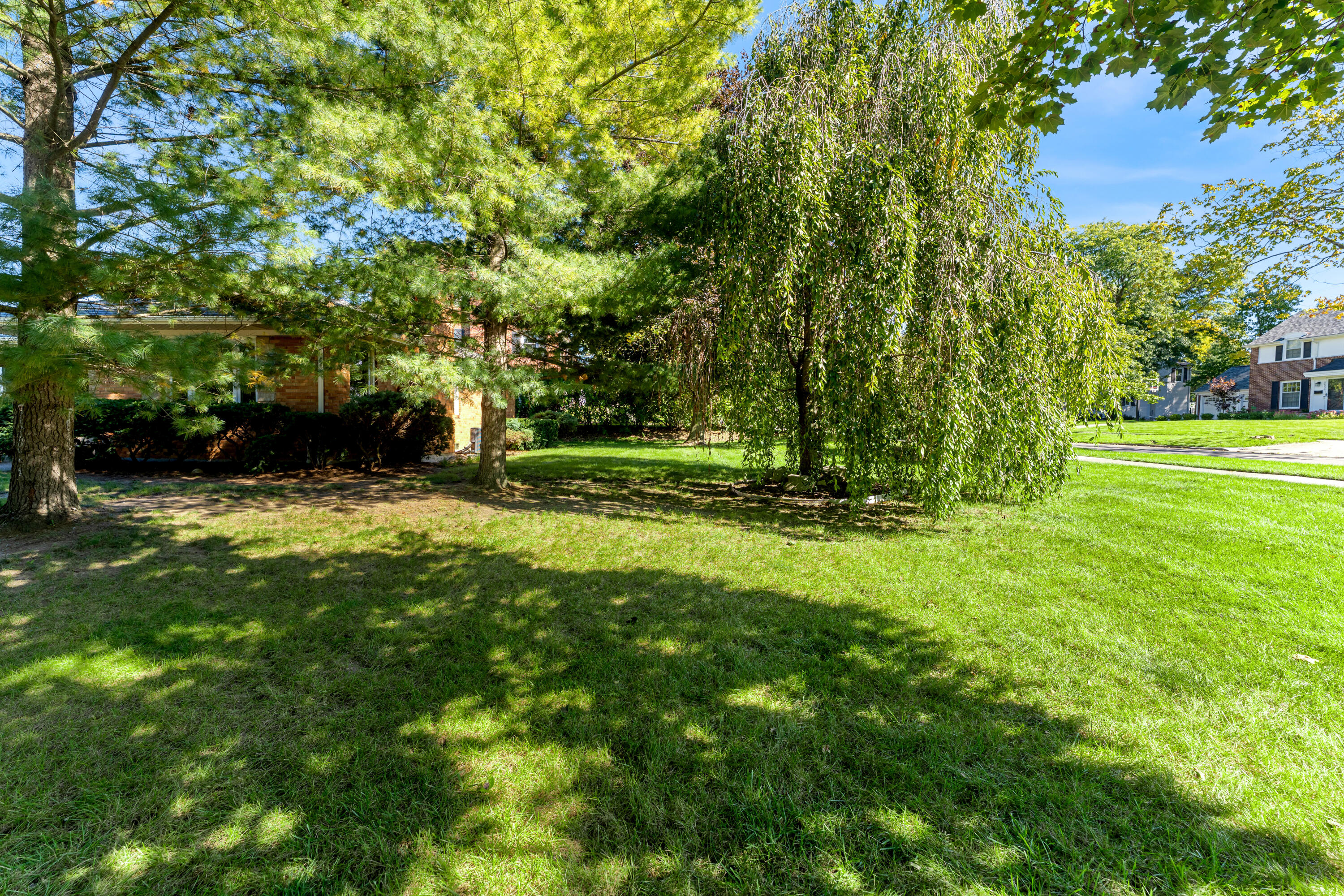 1426 Lake Grove Avenue SE East Grand Rapids MI 49506