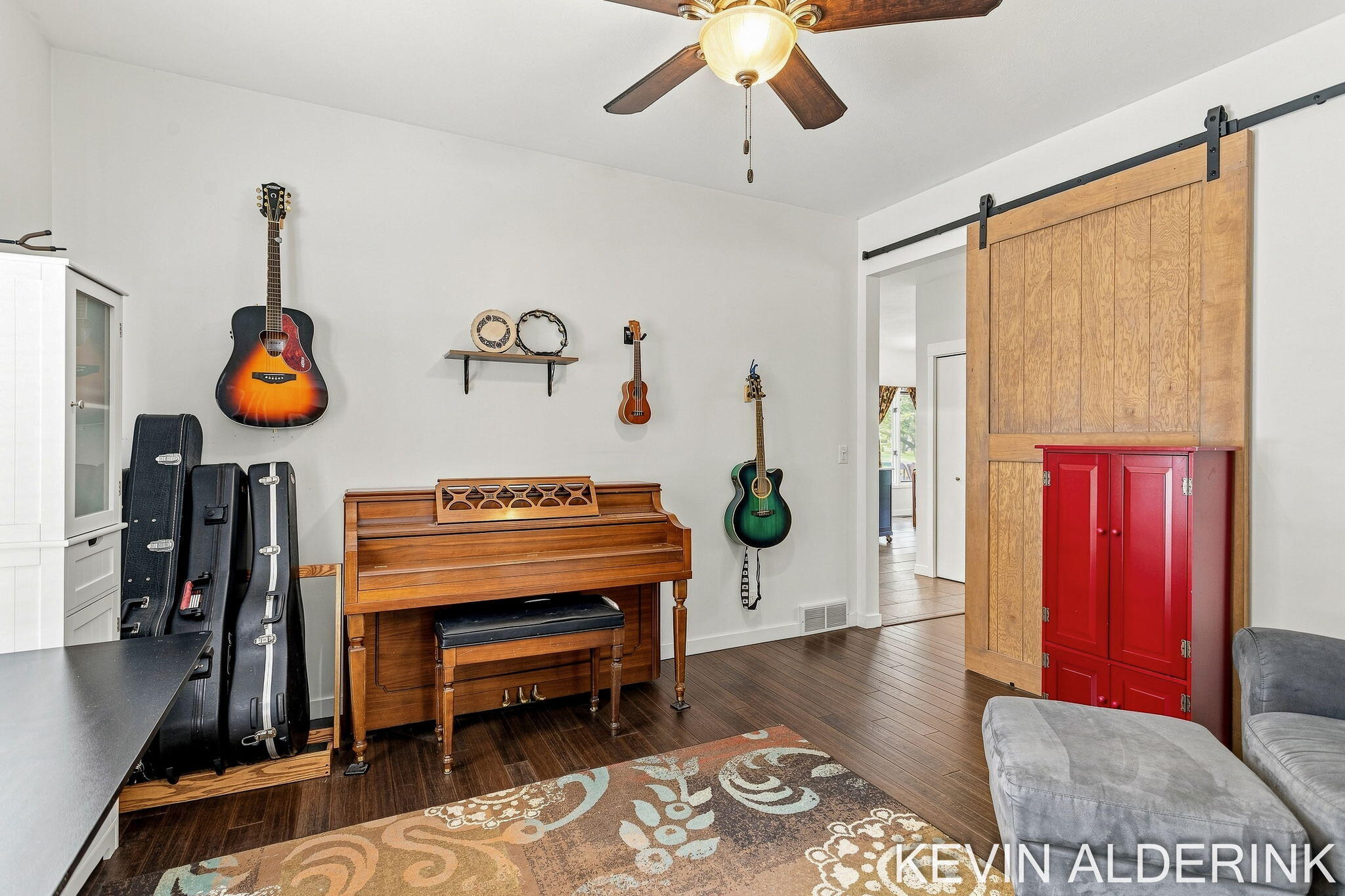 1305 Augusta Court W Holland MI 49423