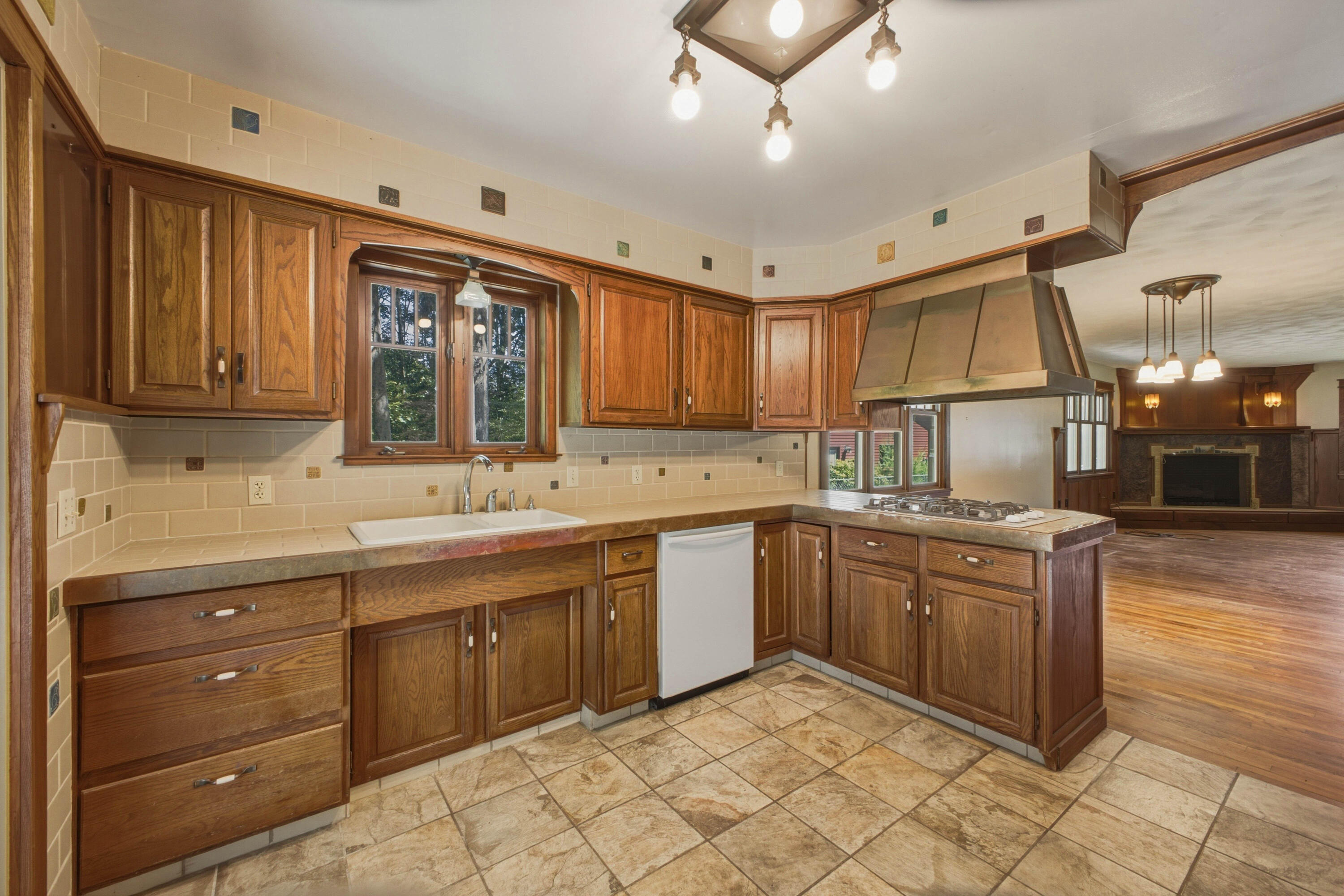 2022 W Swanson Court Muskegon MI 49444