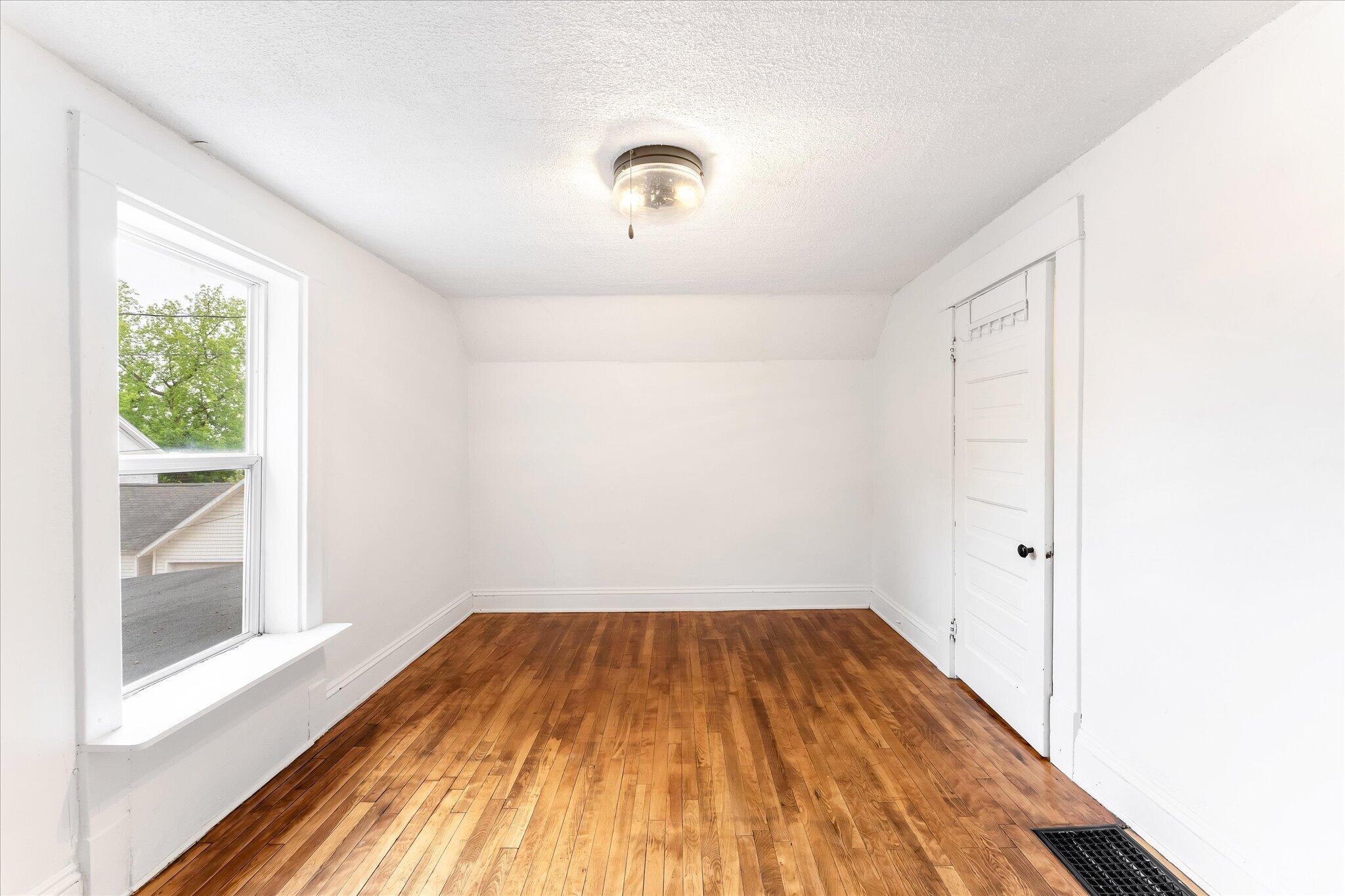 22 Ann Street NW Grand Rapids MI 49505