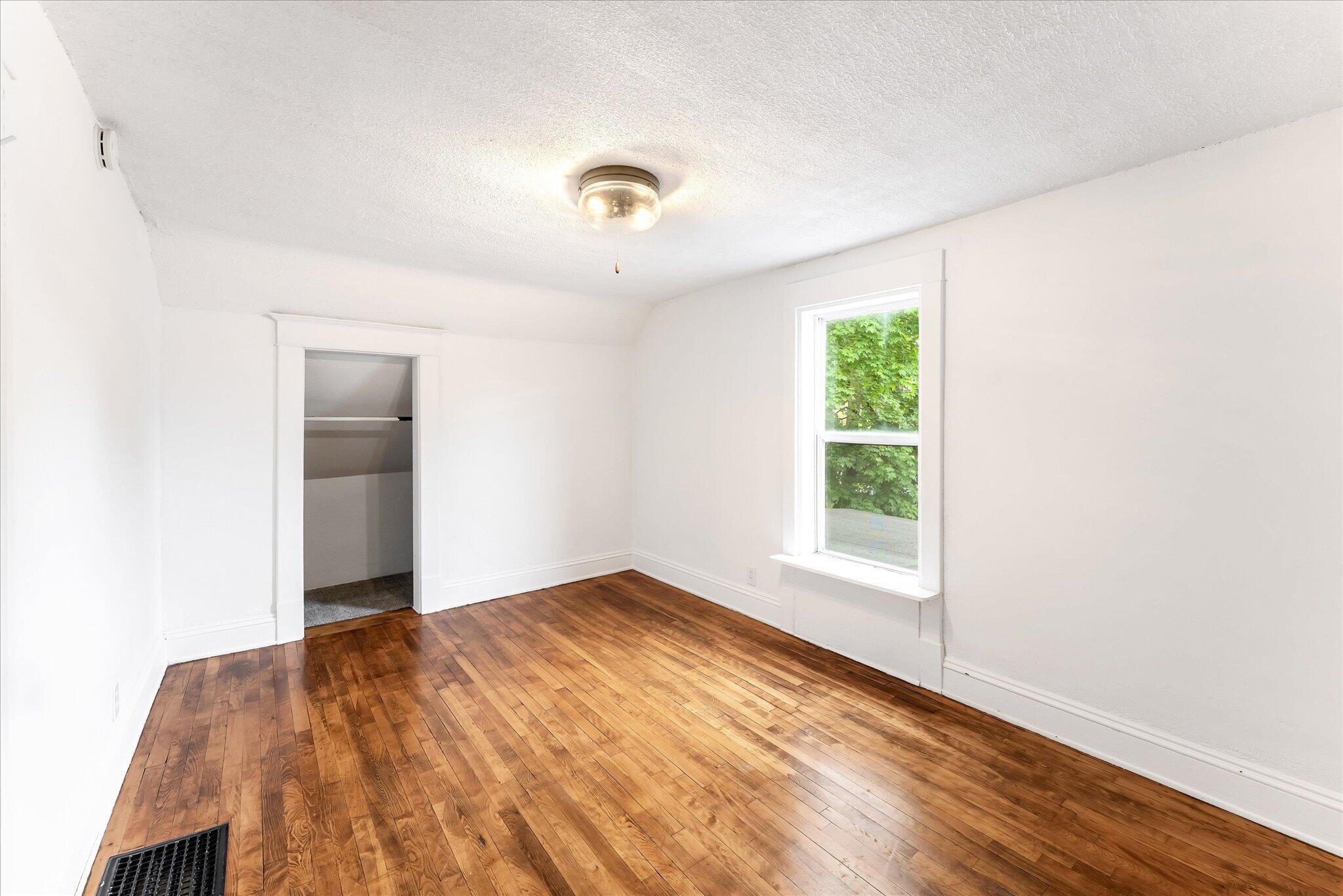22 Ann Street NW Grand Rapids MI 49505