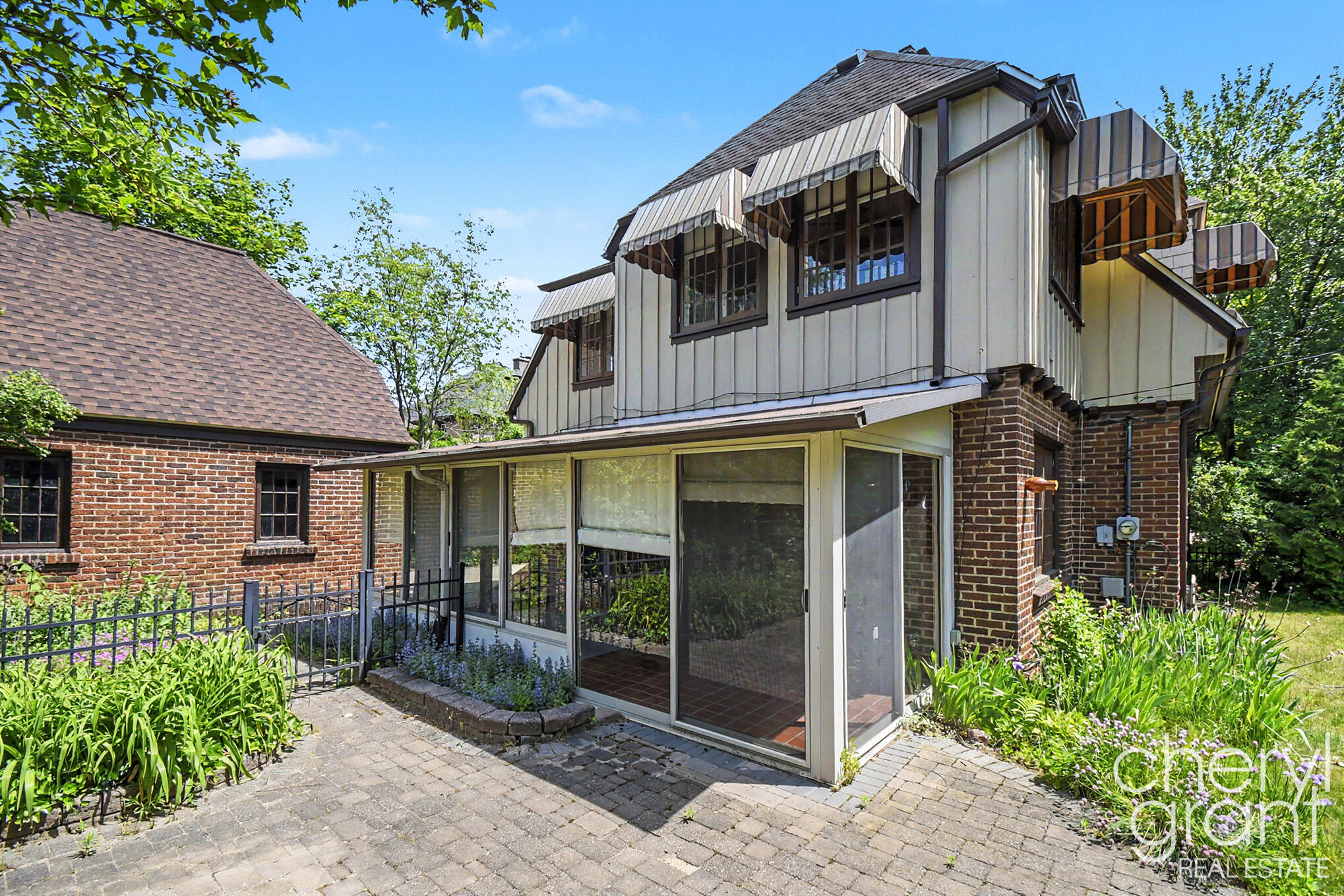 1139 Cadillac Drive SE Grand Rapids MI 49506