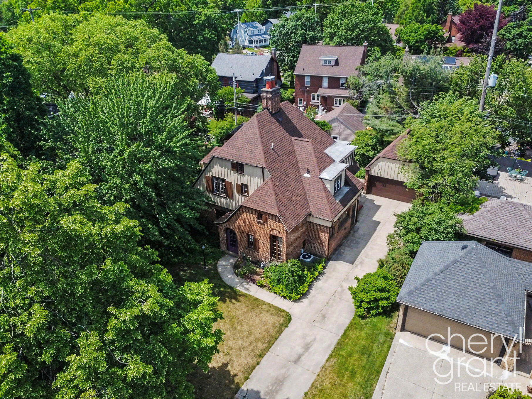 1139 Cadillac Drive SE Grand Rapids MI 49506