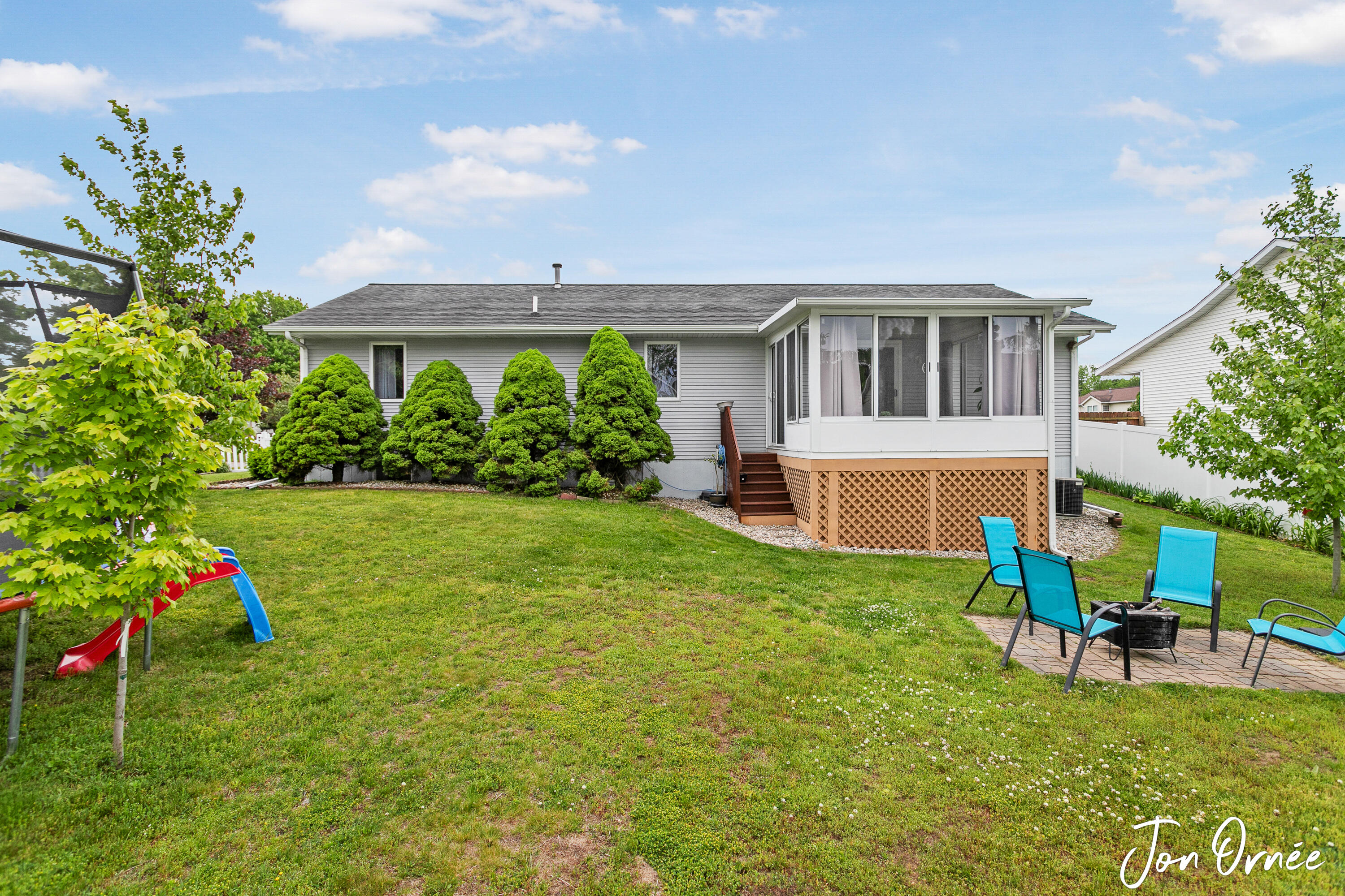 789 S Meadow Court Holland MI 49423