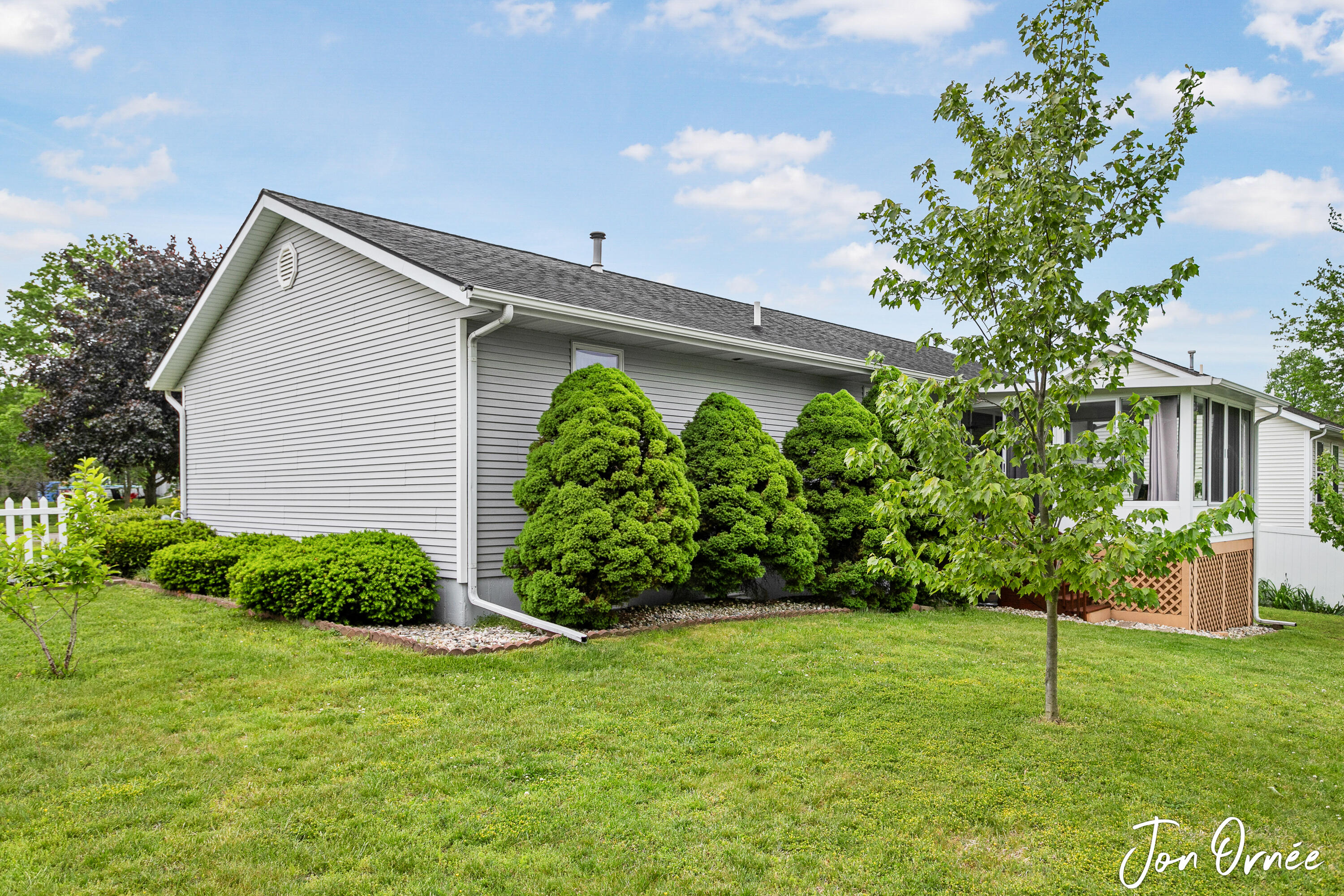 789 S Meadow Court Holland MI 49423