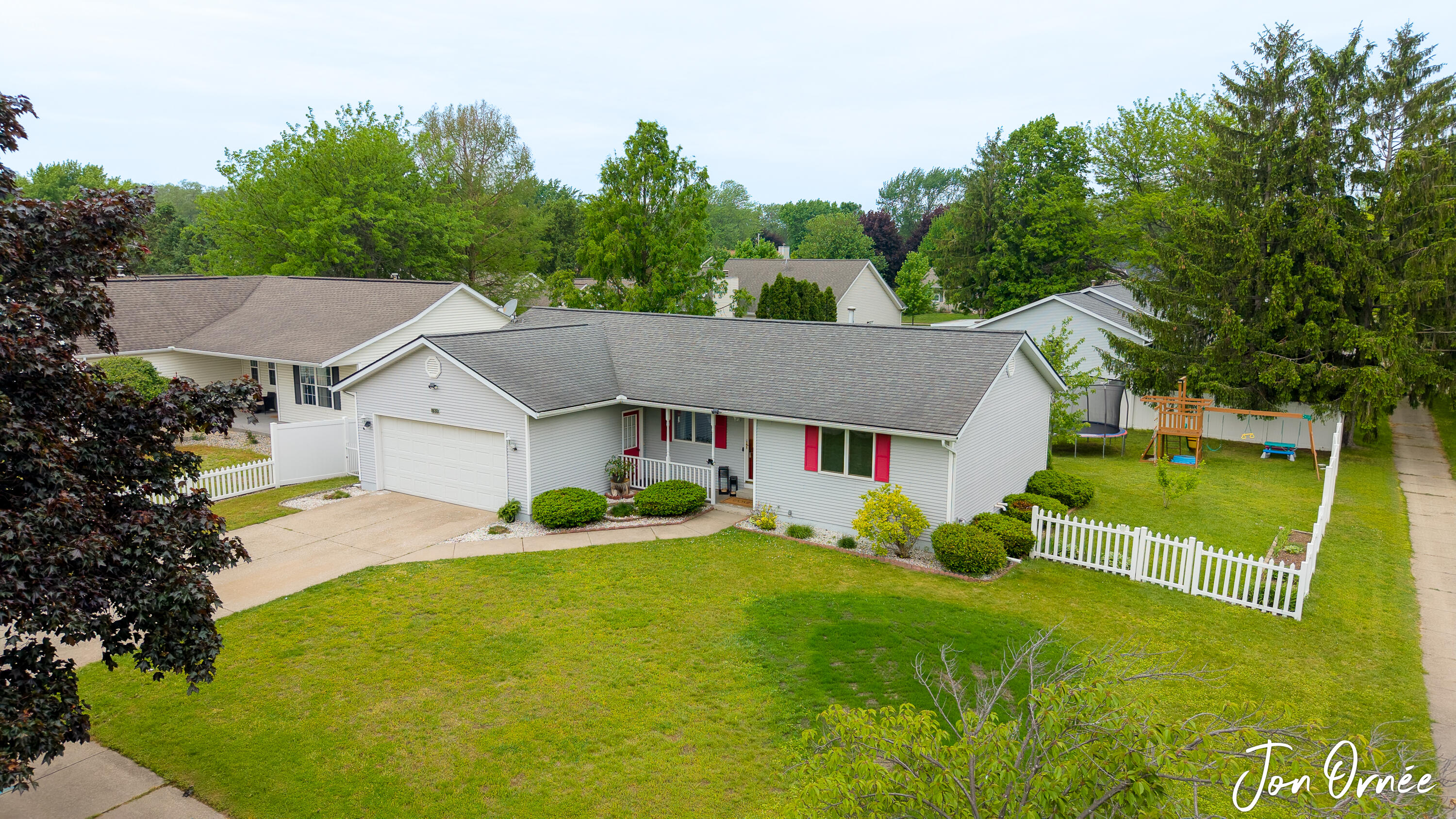 789 S Meadow Court Holland MI 49423
