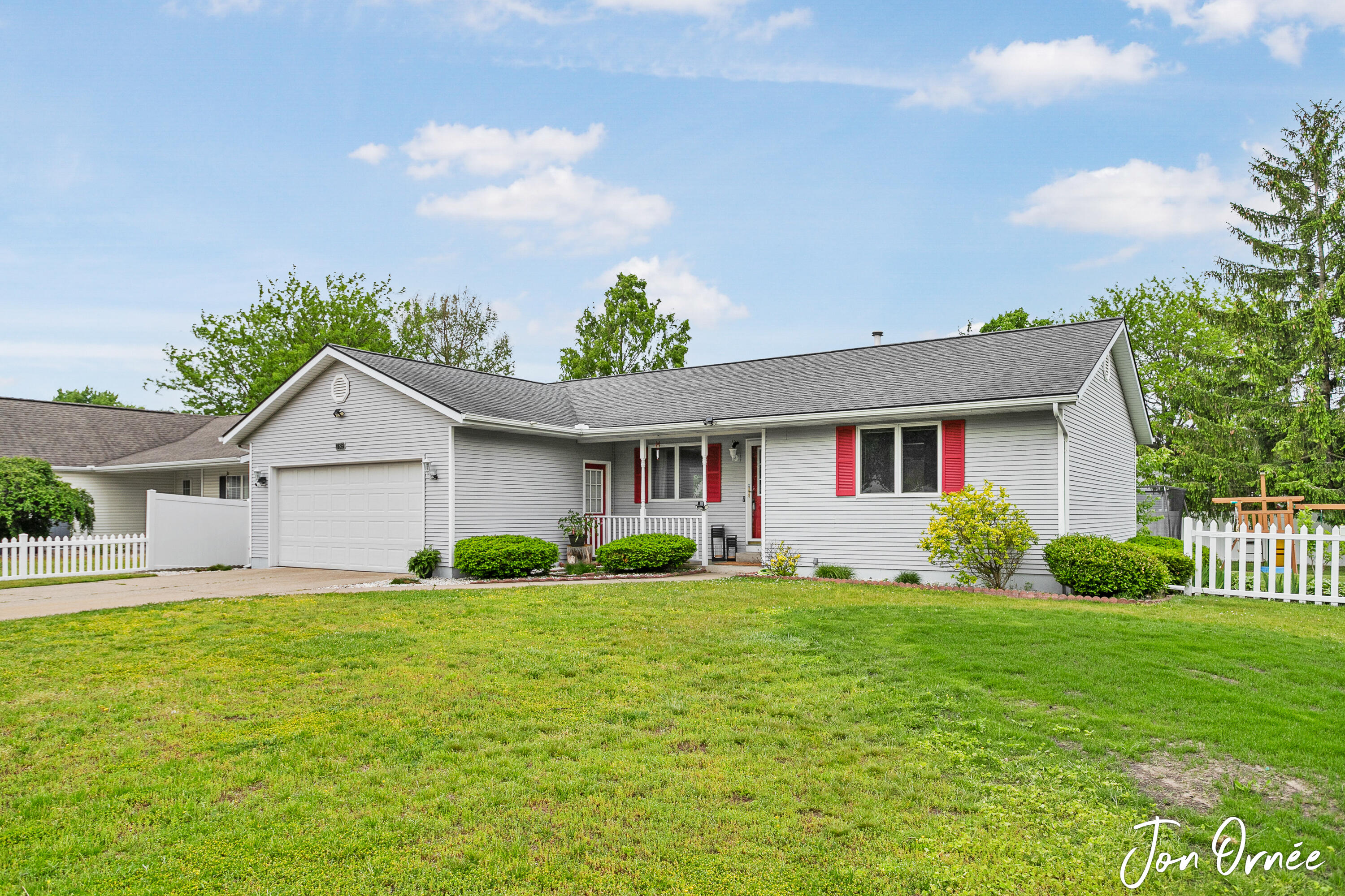 789 S Meadow Court Holland MI 49423