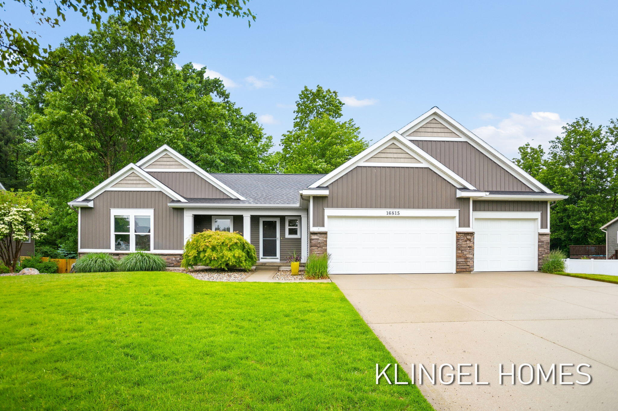 16815 Watersedge Drive Grand Haven MI 49417
