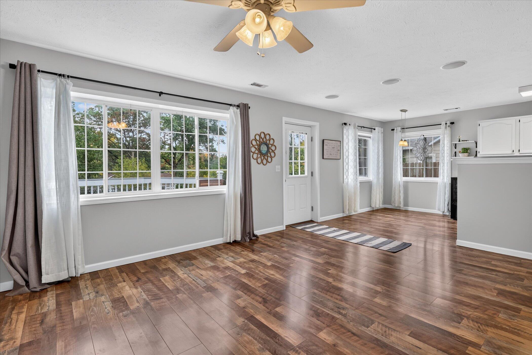 2513 Parkview Avenue Kalamazoo MI 49008