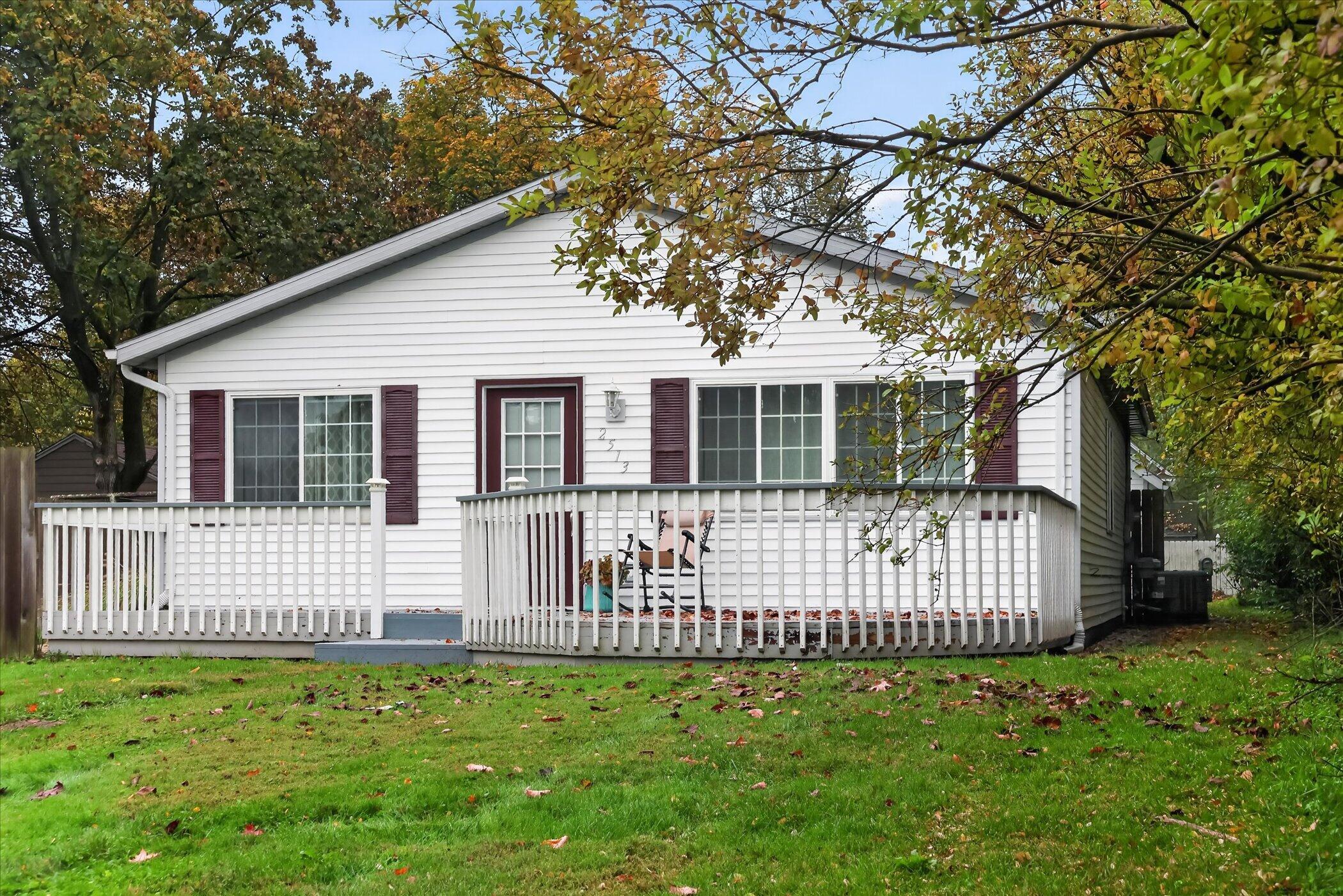 2513 Parkview Avenue Kalamazoo MI 49008