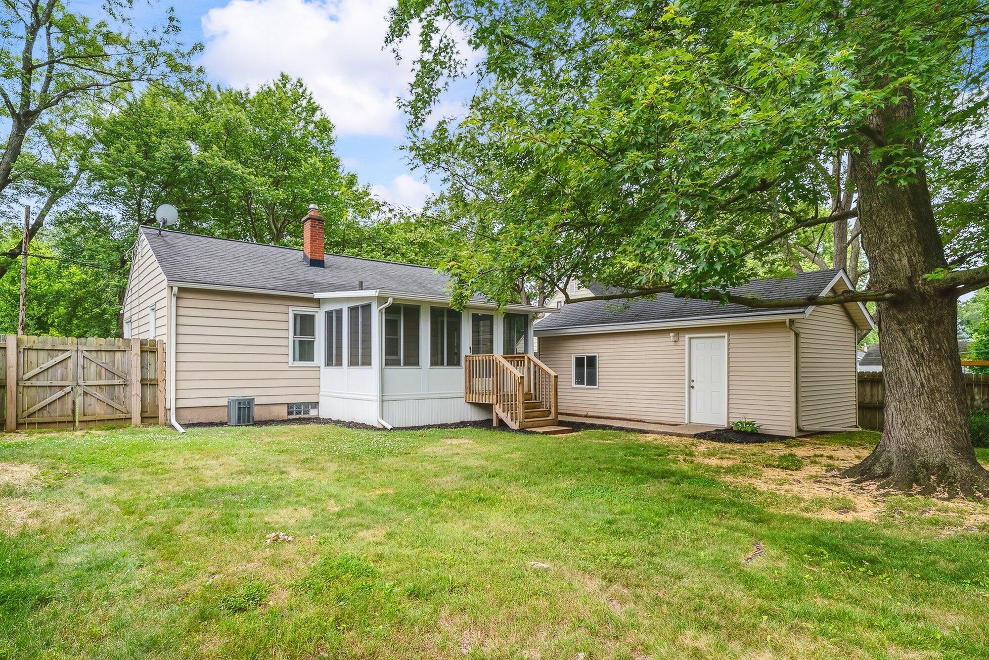 2928 Lorraine Avenue Kalamazoo MI 49008