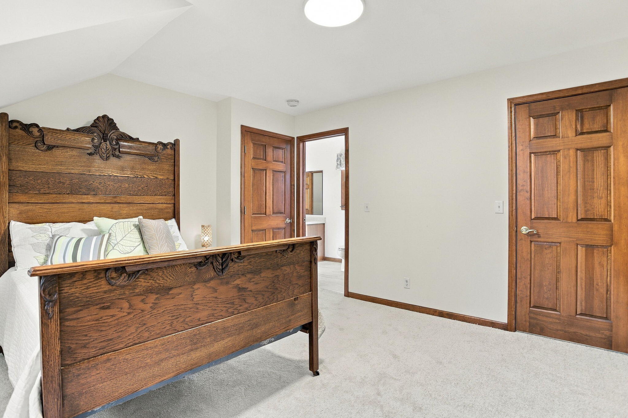 6181 Hollywood Road Stevensville MI 49127