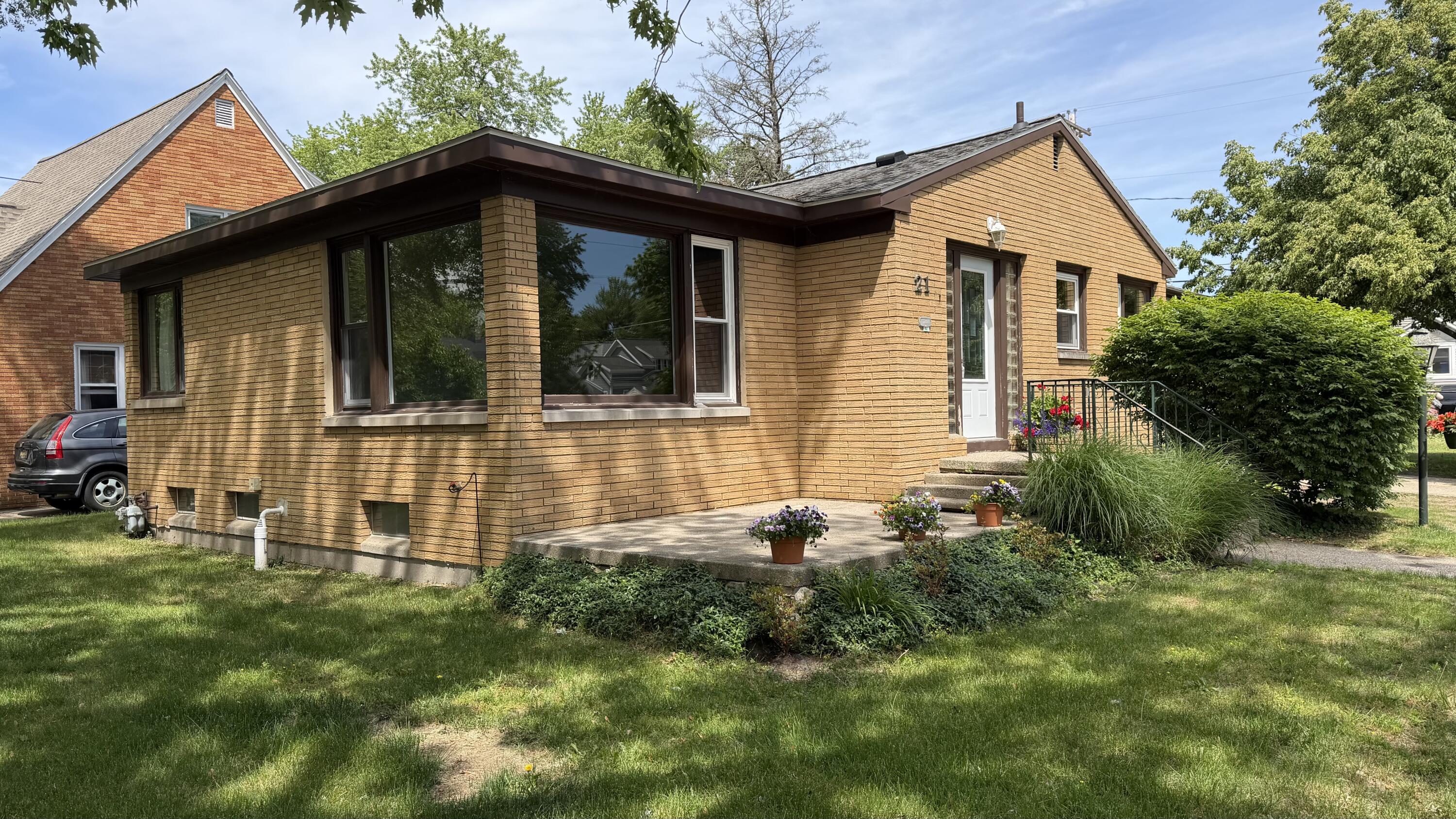 21 S Despelder Street Grand Haven MI 49417
