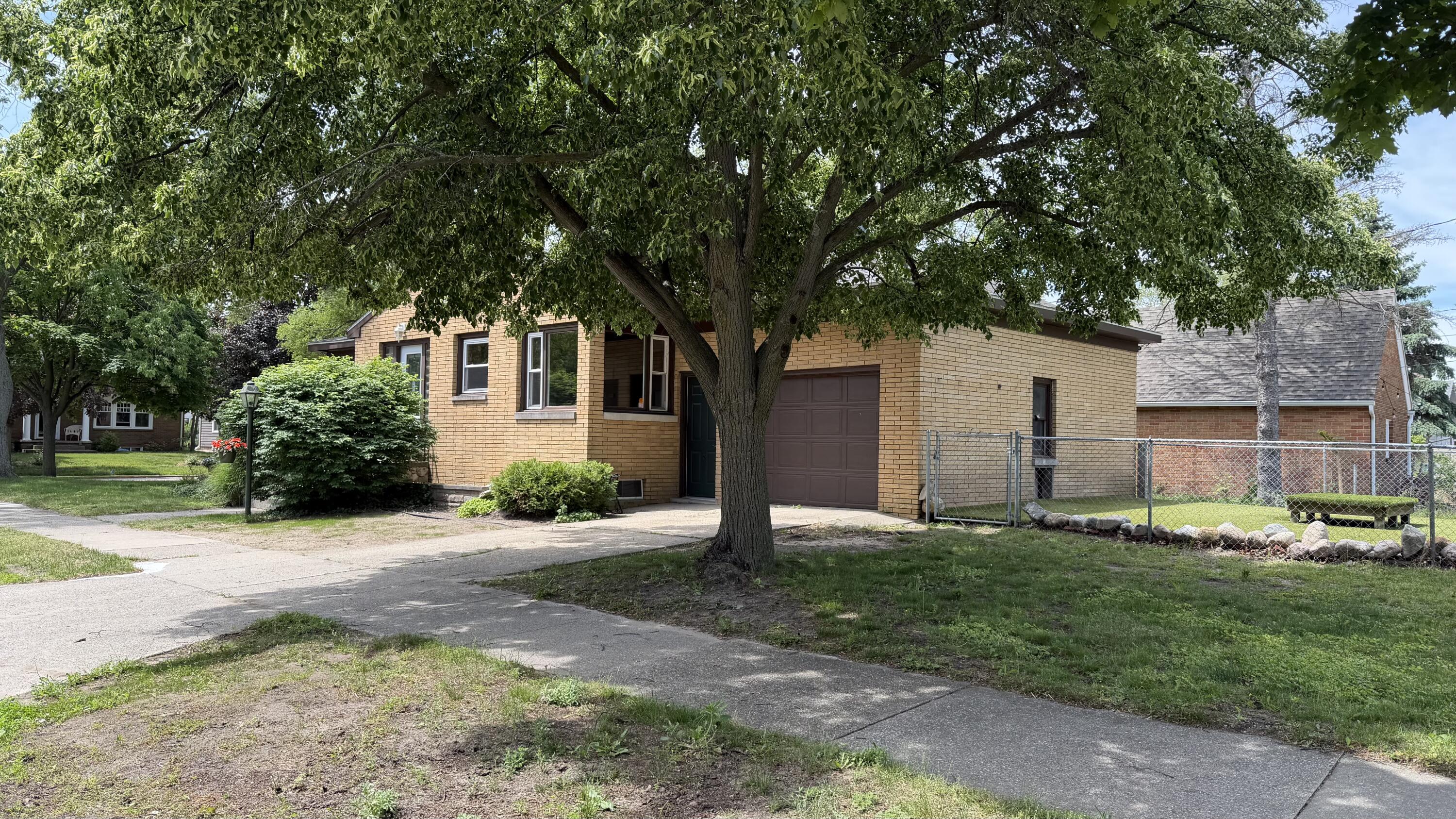 21 S Despelder Street Grand Haven MI 49417