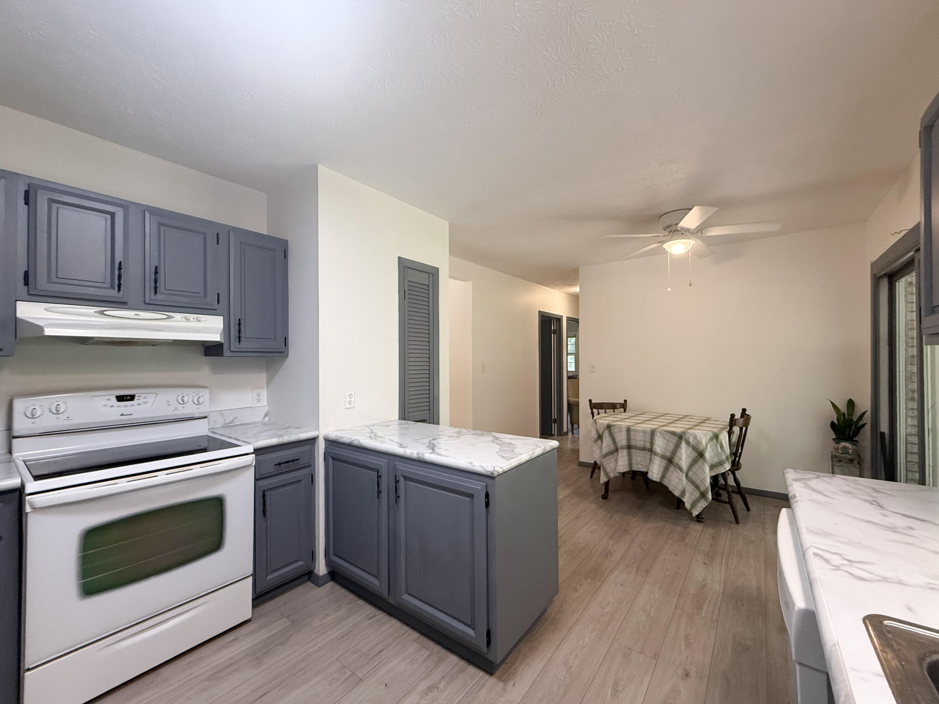 30417 Us-12 Niles MI 49120