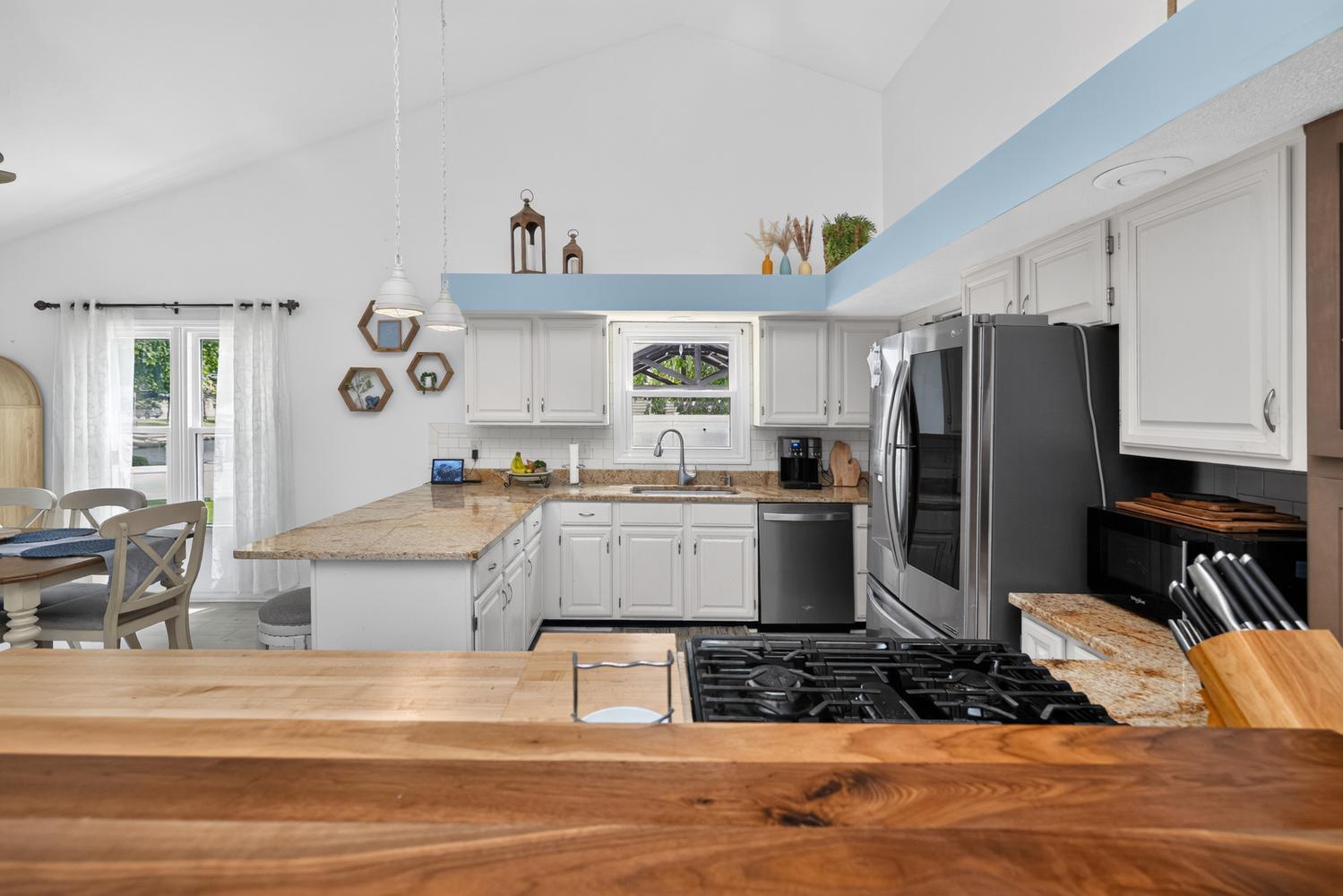 68271 Eagle Lake Road Edwardsburg MI 49112