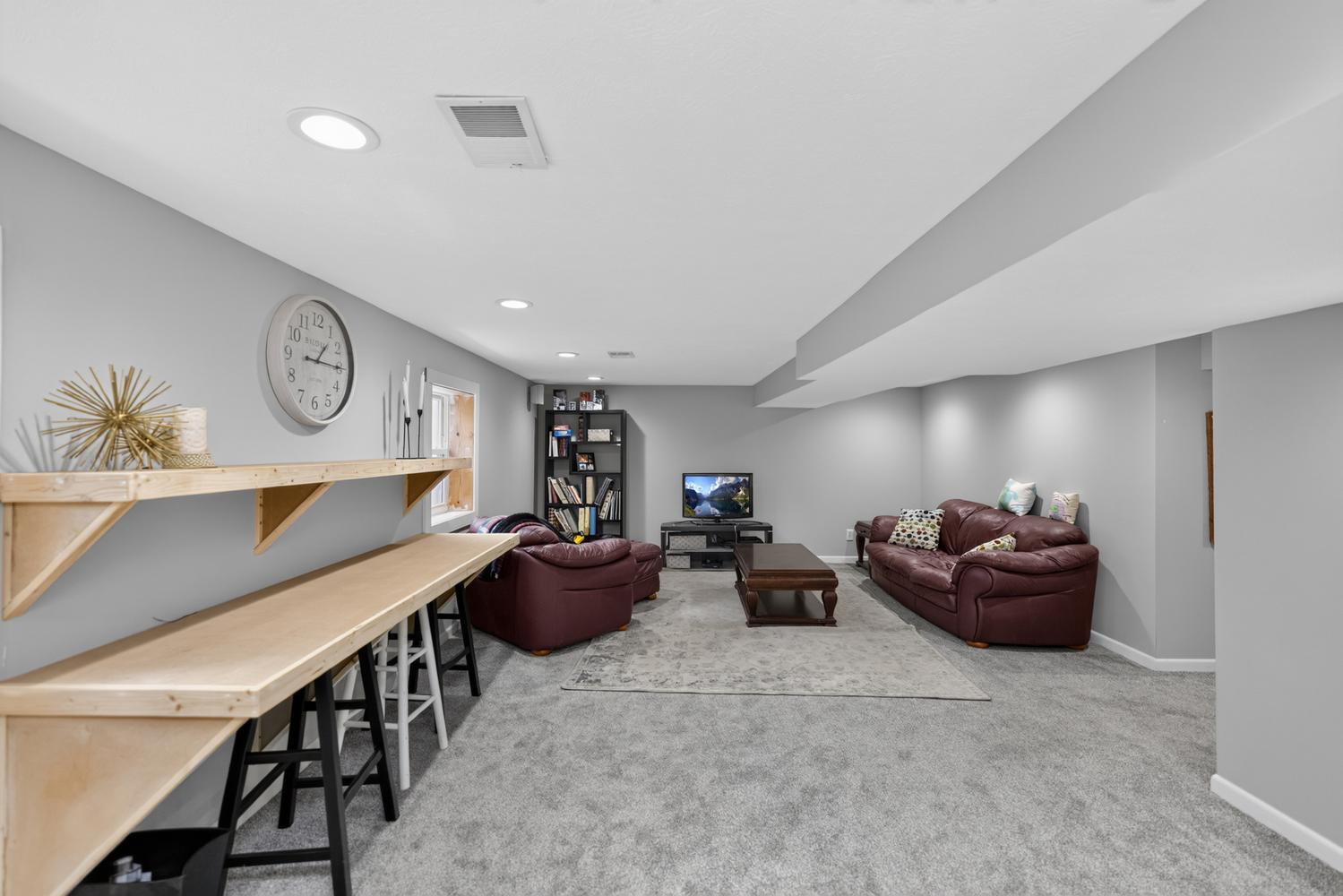 68271 Eagle Lake Road Edwardsburg MI 49112