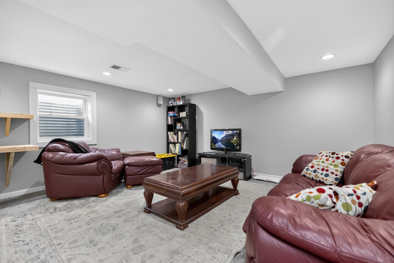 68271 Eagle Lake Road Edwardsburg MI 49112