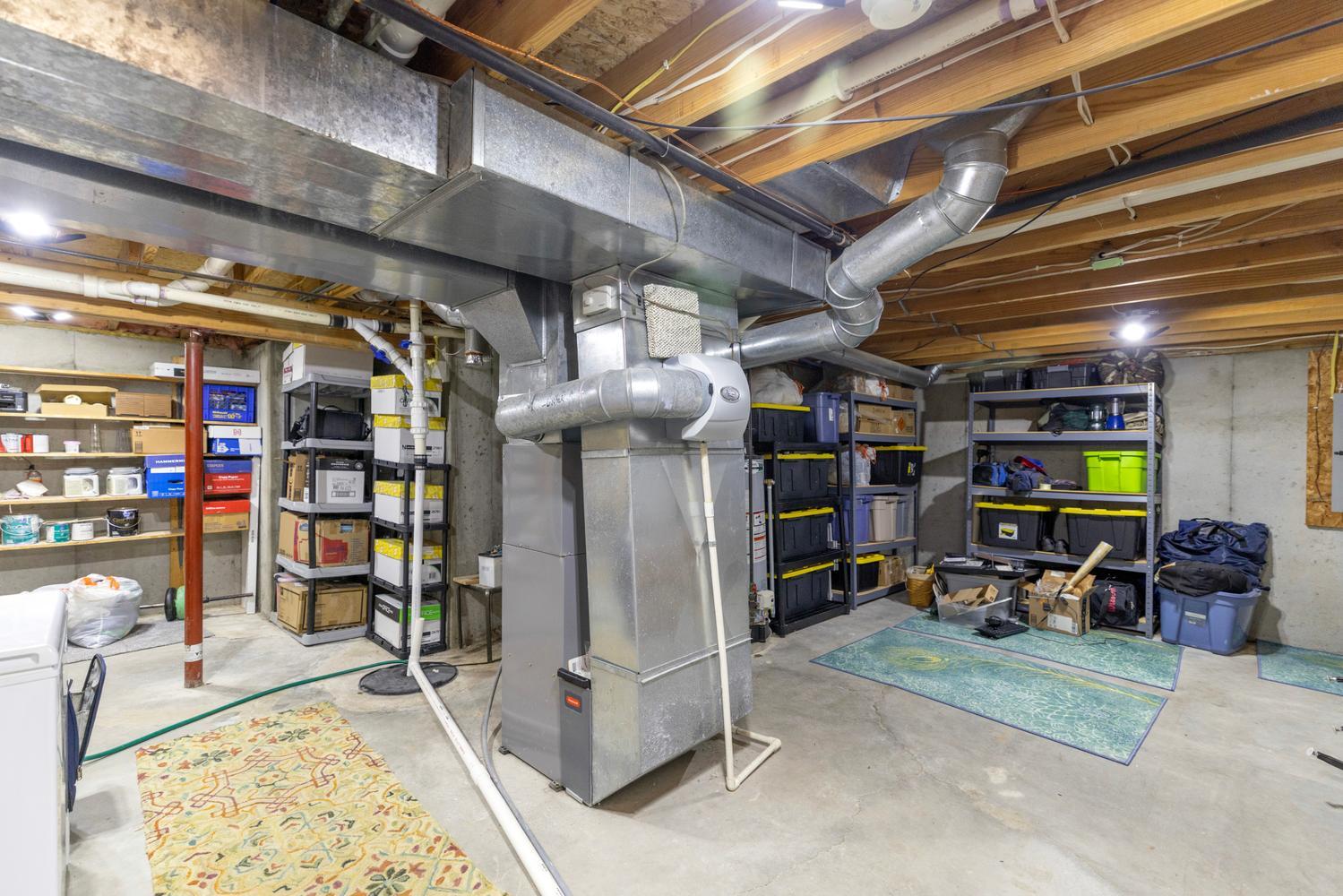 68271 Eagle Lake Road Edwardsburg MI 49112