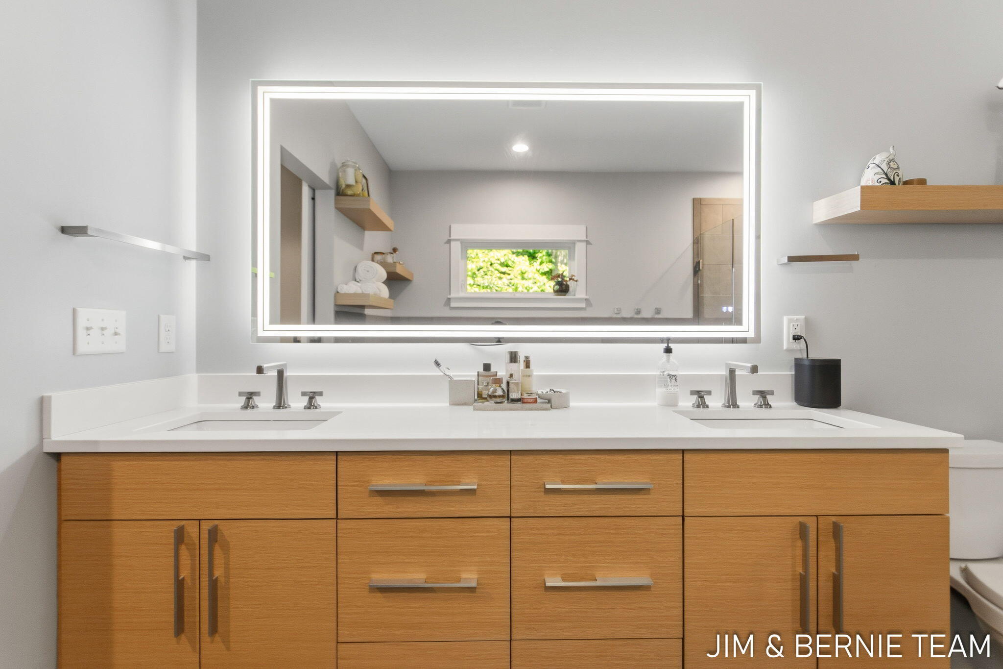 6225 Lighthouse Court Saugatuck MI 49453