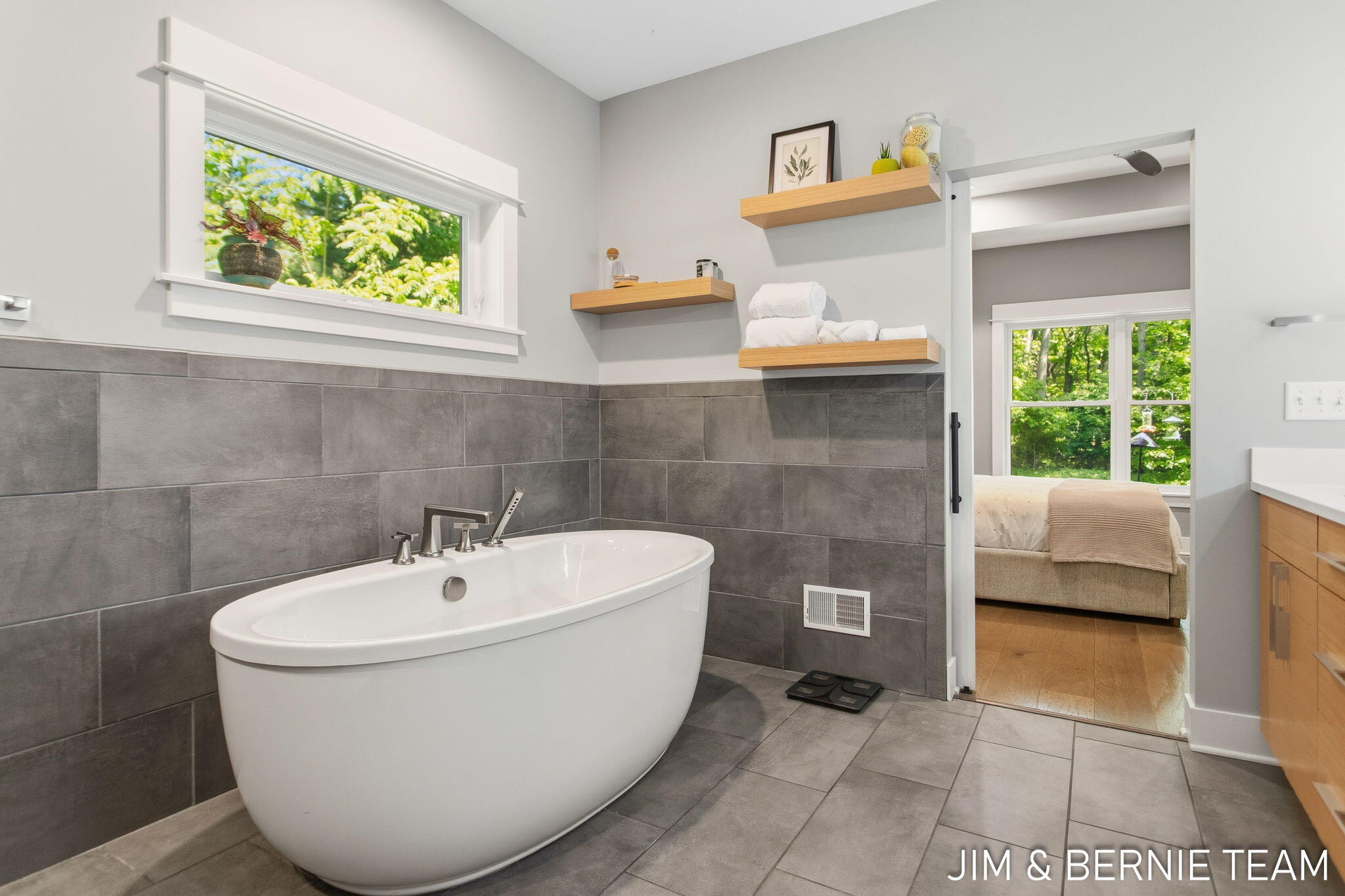 6225 Lighthouse Court Saugatuck MI 49453