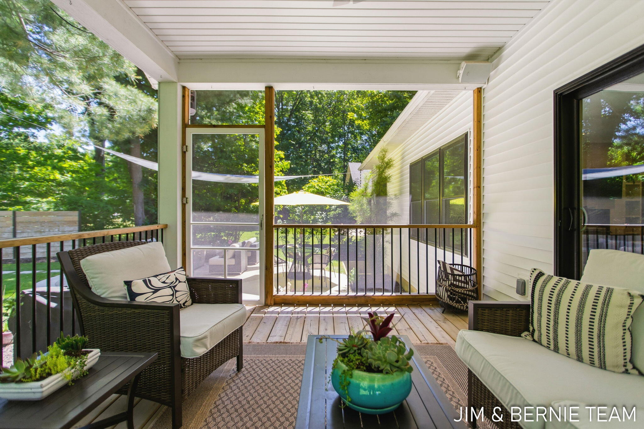 6225 Lighthouse Court Saugatuck MI 49453