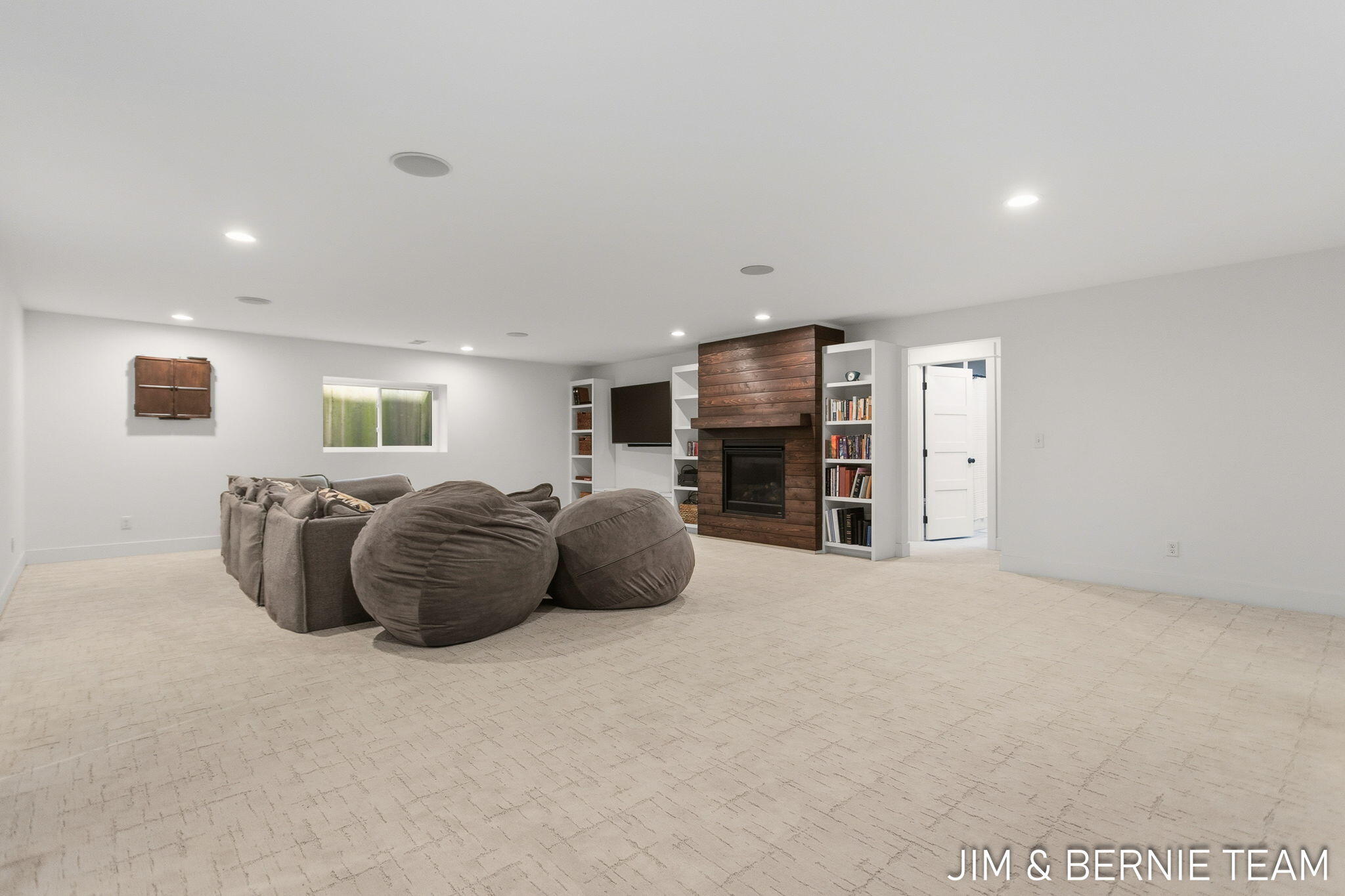 6225 Lighthouse Court Saugatuck MI 49453
