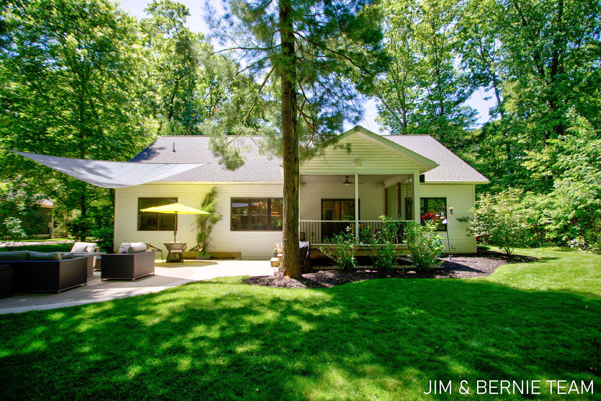 6225 Lighthouse Court Saugatuck MI 49453