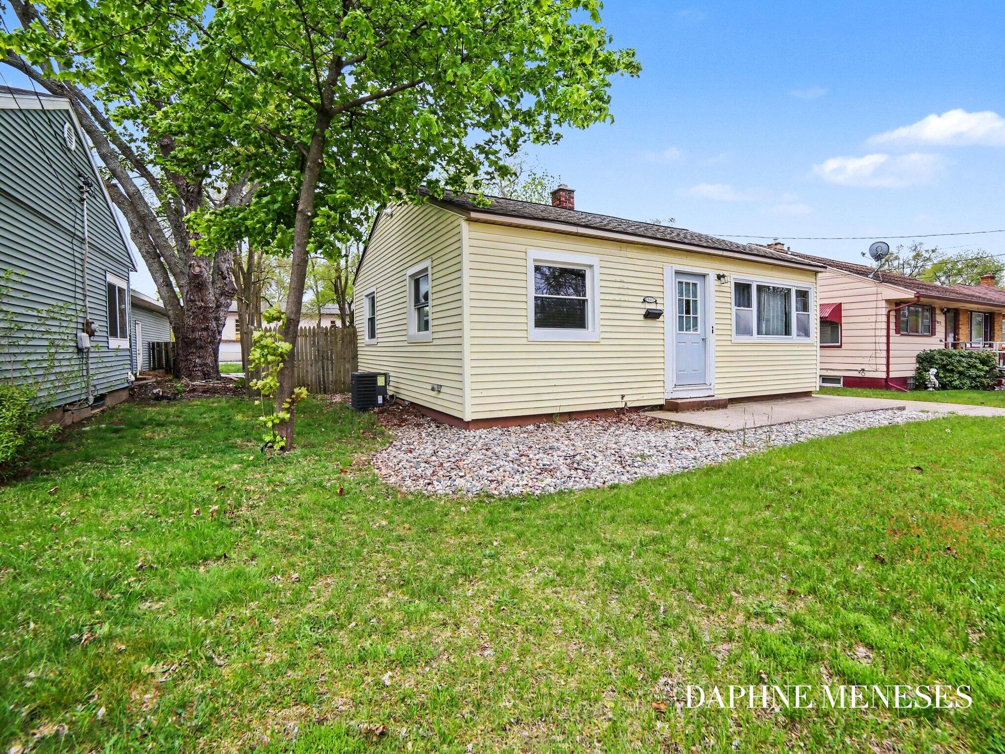 1083 Amity Avenue Muskegon MI 49442