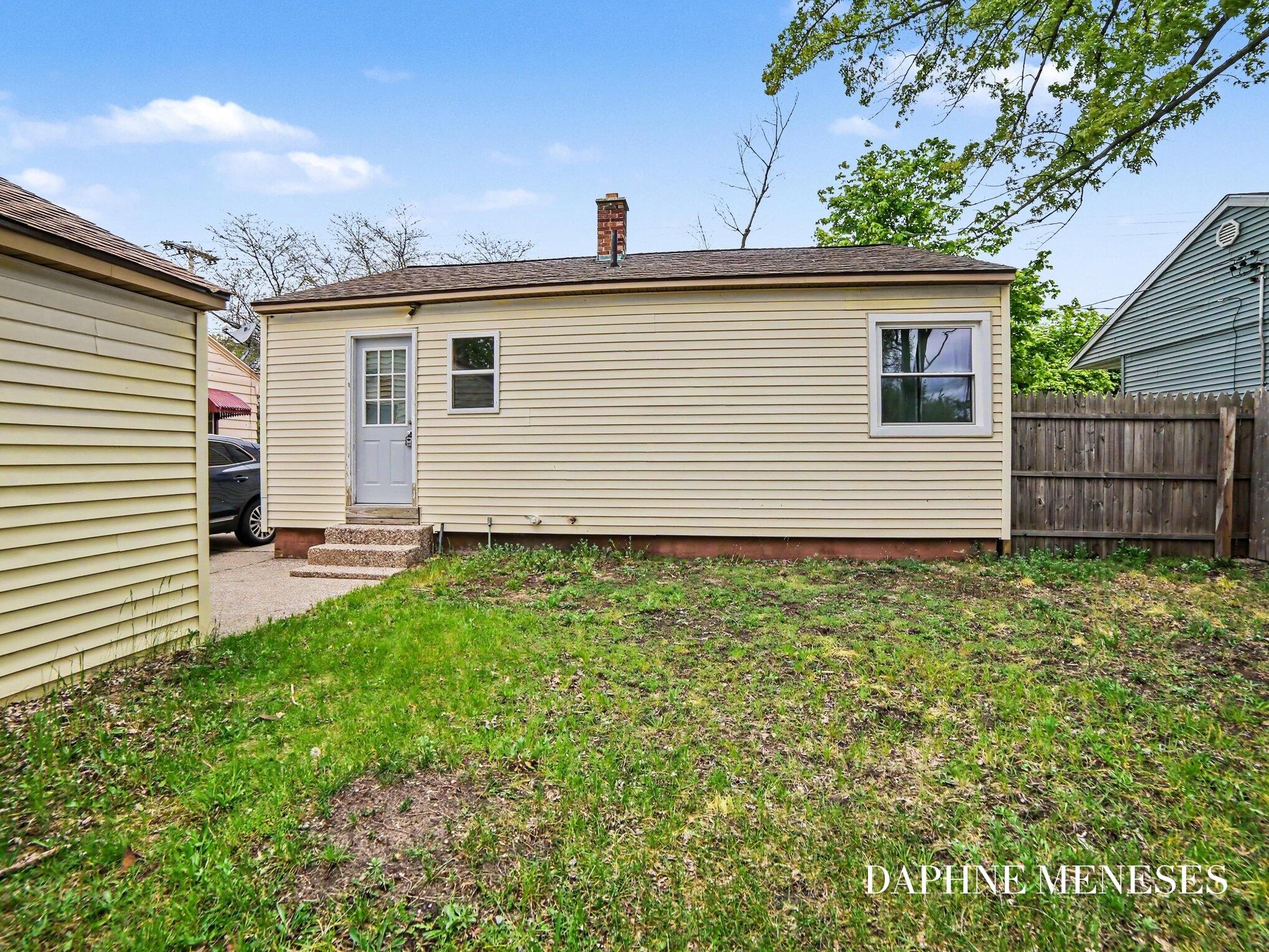 1083 Amity Avenue Muskegon MI 49442