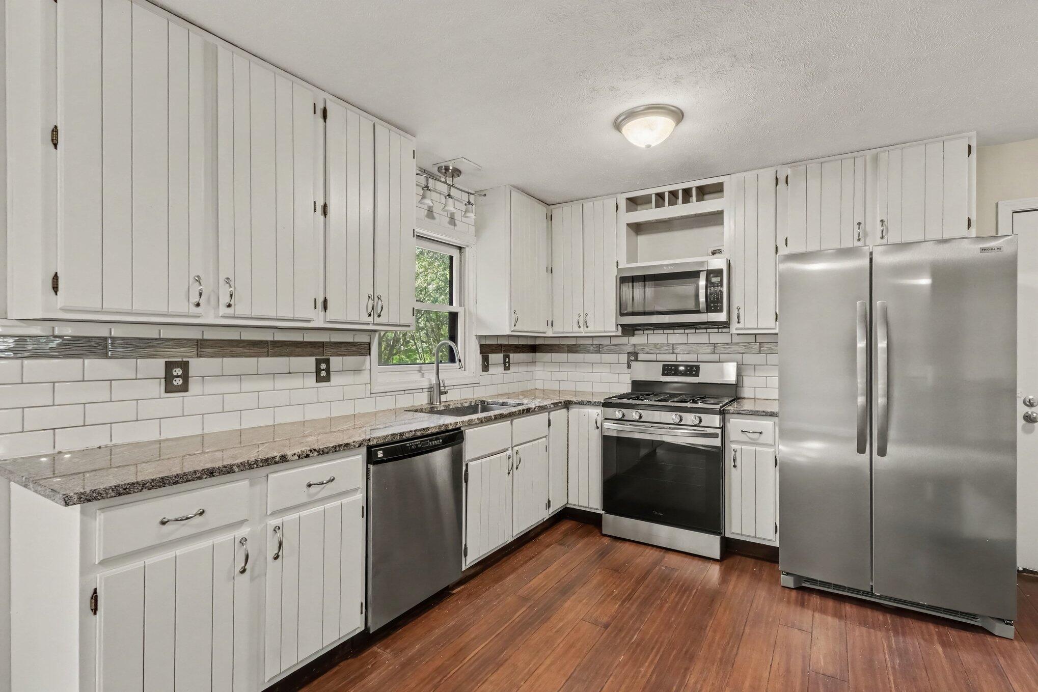 8329 W Kl Avenue Kalamazoo MI 49009