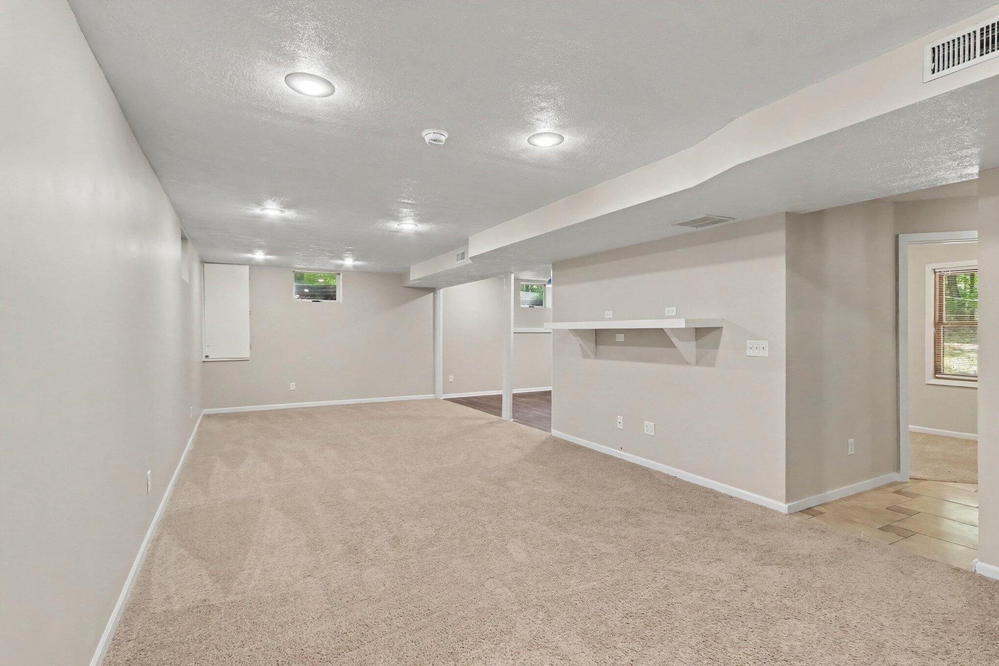 8329 W Kl Avenue Kalamazoo MI 49009