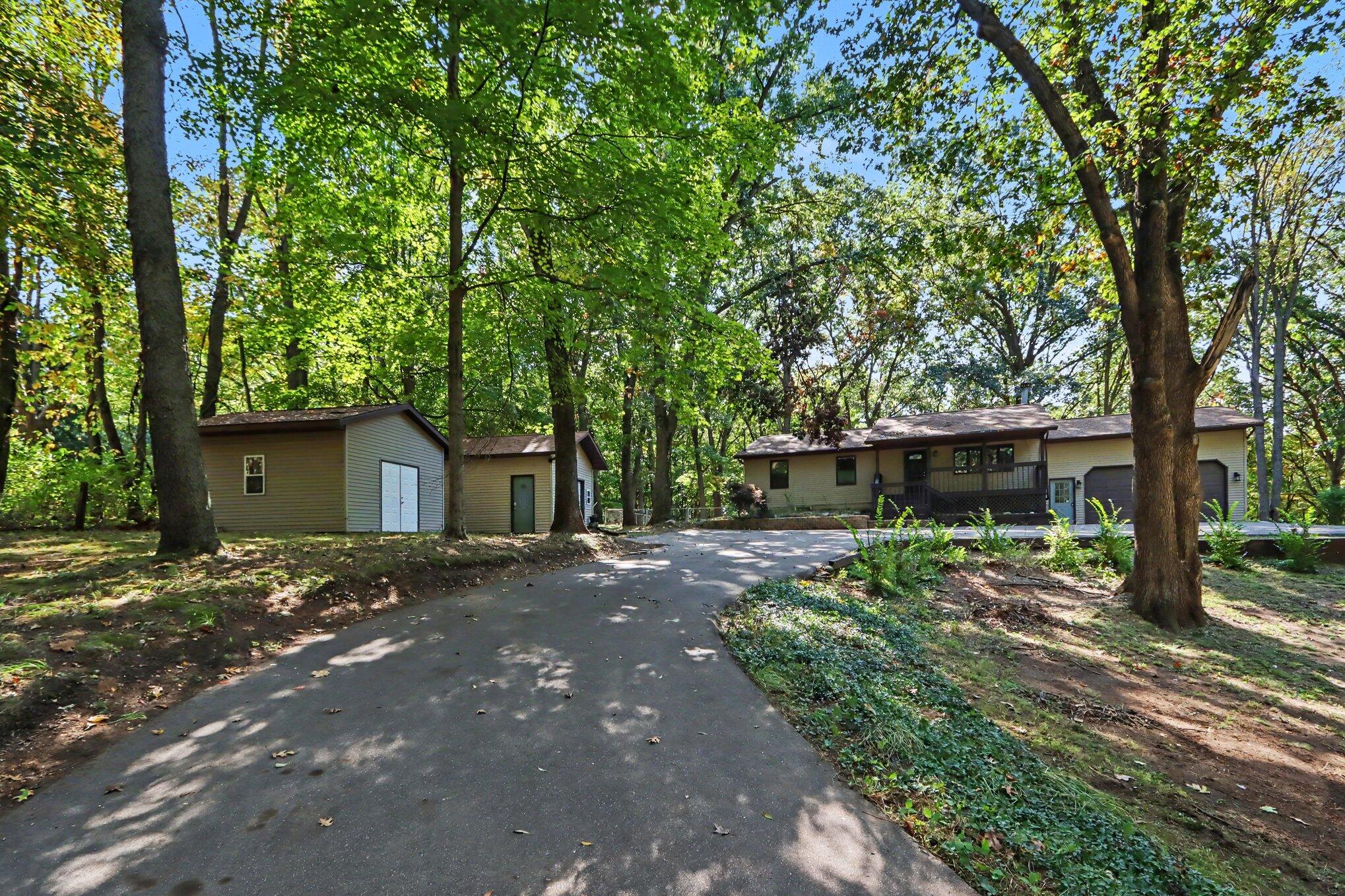 8329 W Kl Avenue Kalamazoo MI 49009